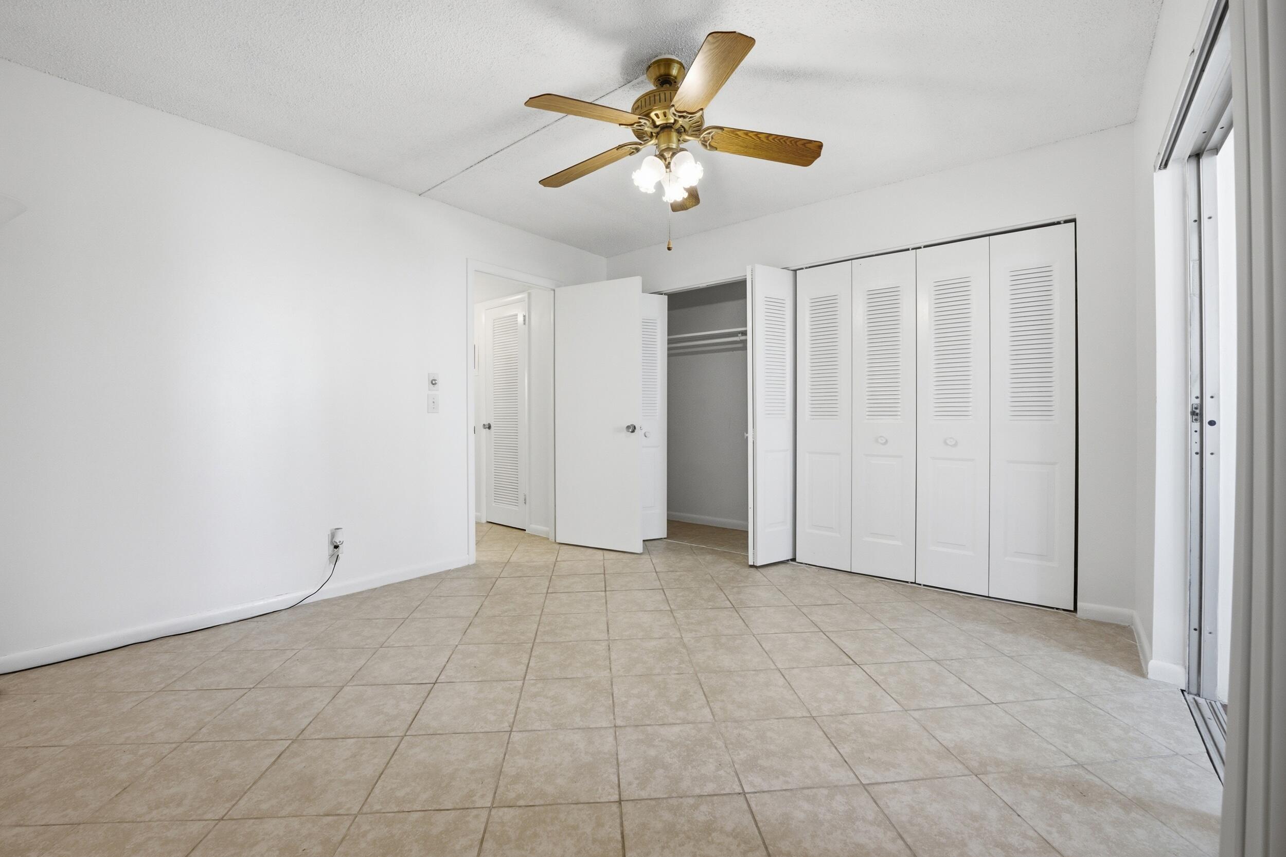 98 E Cambridge E Property Photo 20