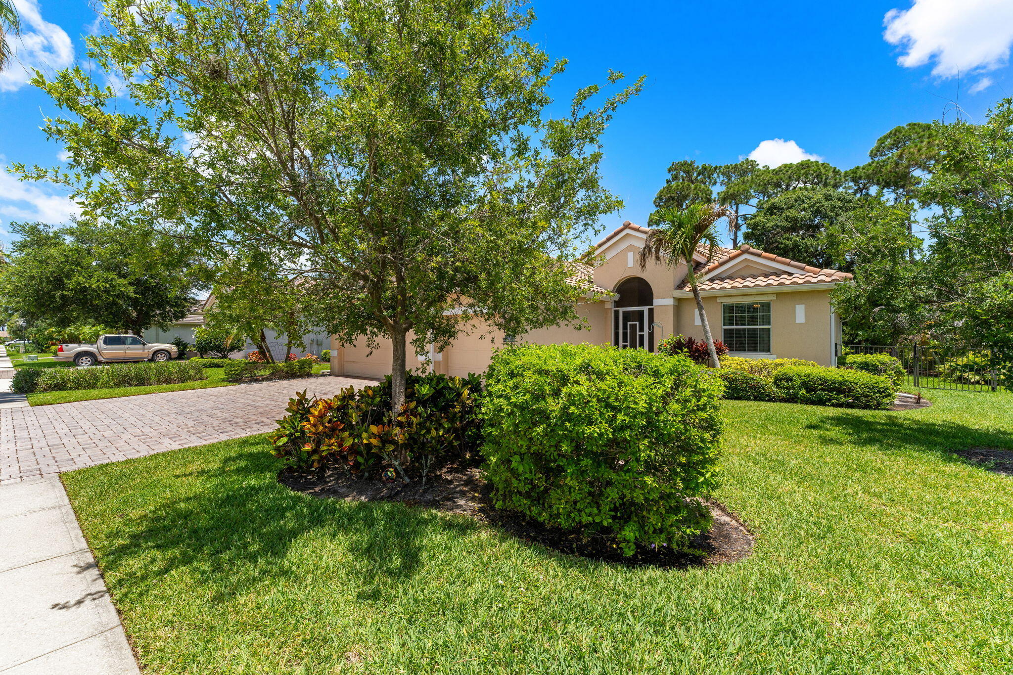 7657 Fieldstone Ranch Square Property Photo 4