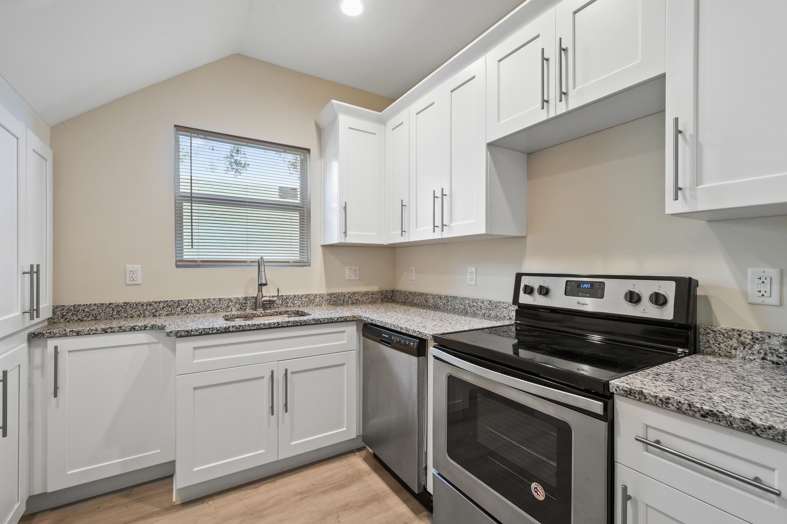 627 Bunker Road Property Photo 7