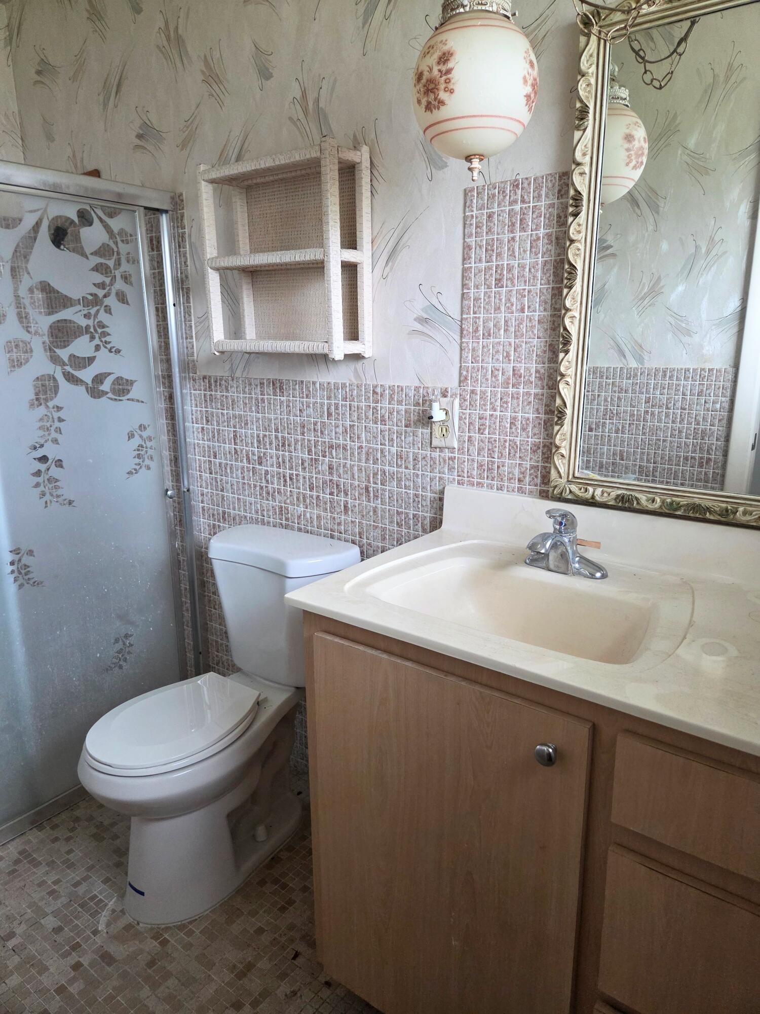 2703 Dudley Drive W Unit E Property Photo 9