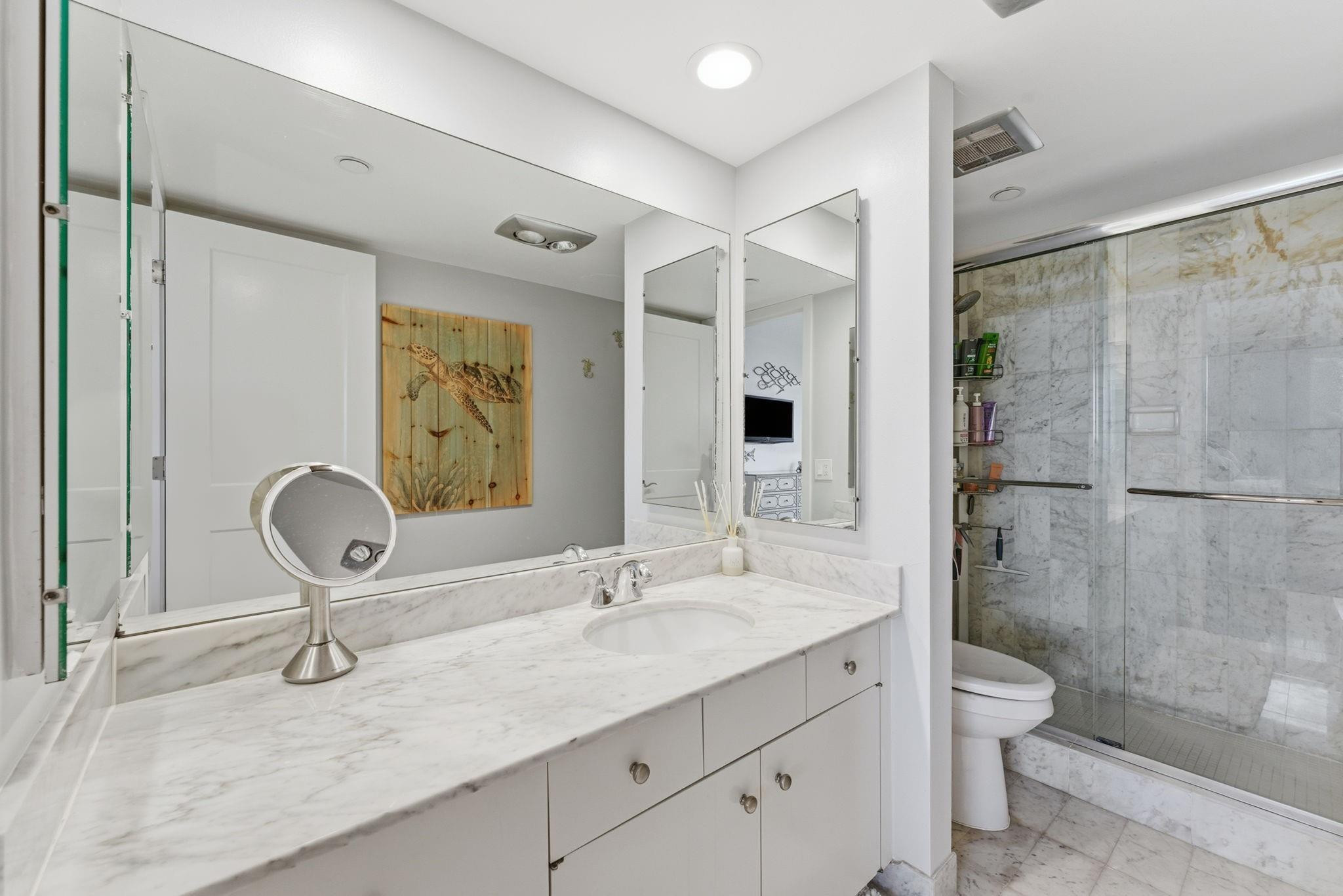 2727 N Ocean Boulevard Unit 301 Property Photo 11