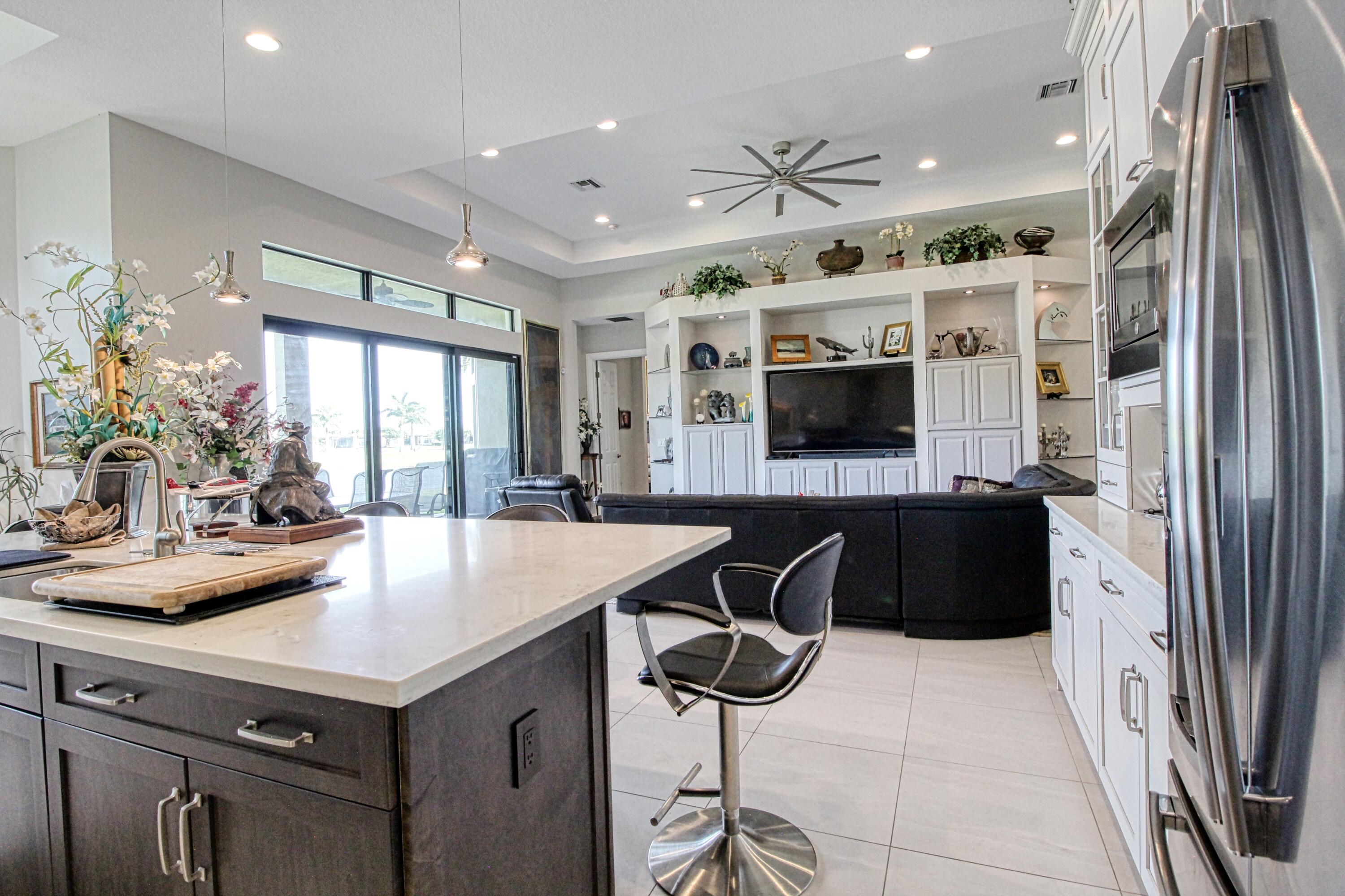 12095 Bastille Circle E Property Photo 7