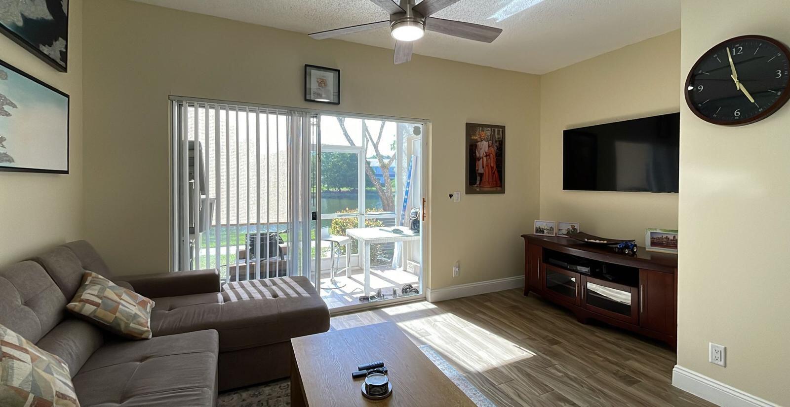 4847 Palmbrooke Terrace Property Photo 4