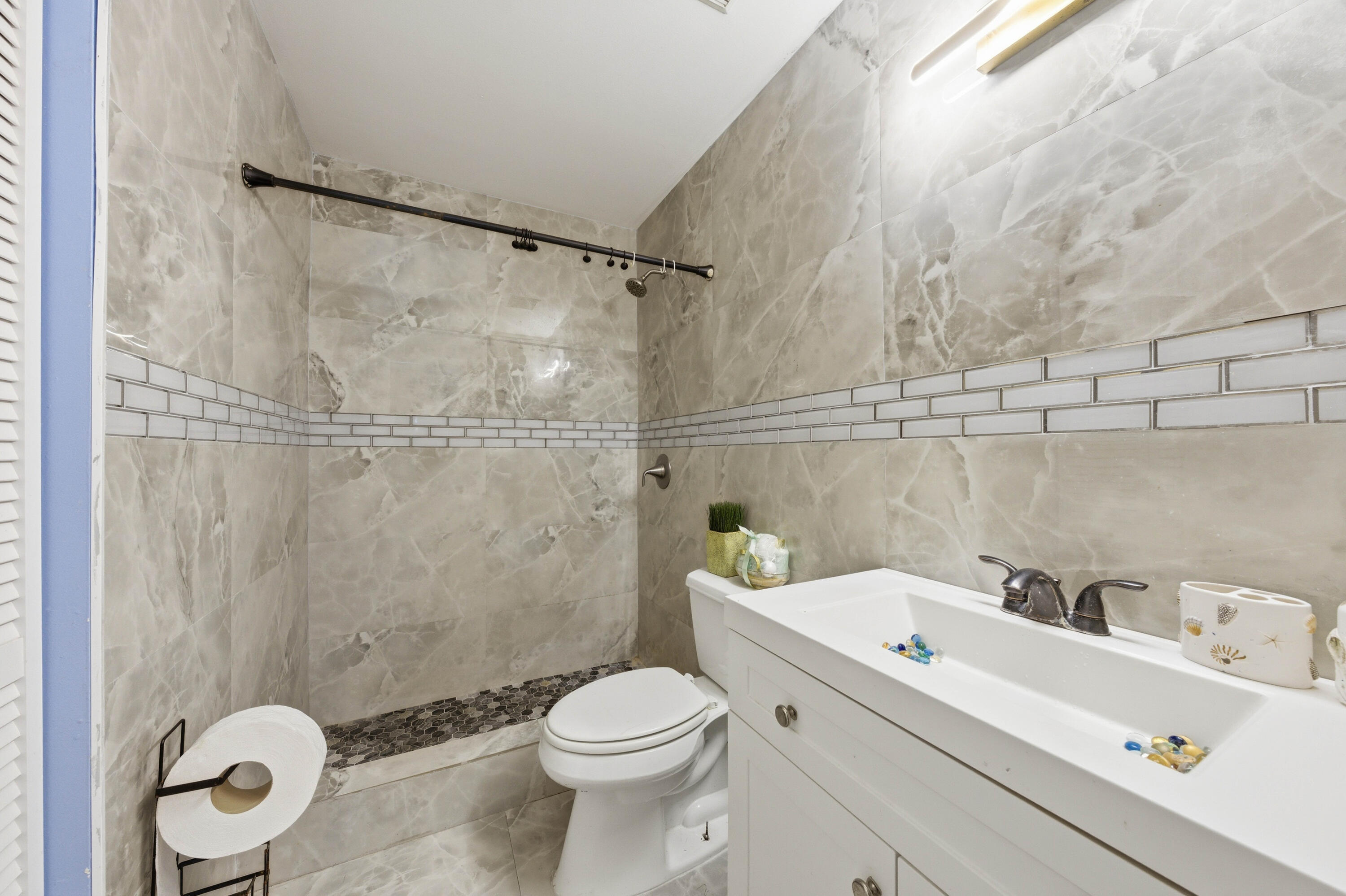 6582 Bayfront Drive Property Photo 32