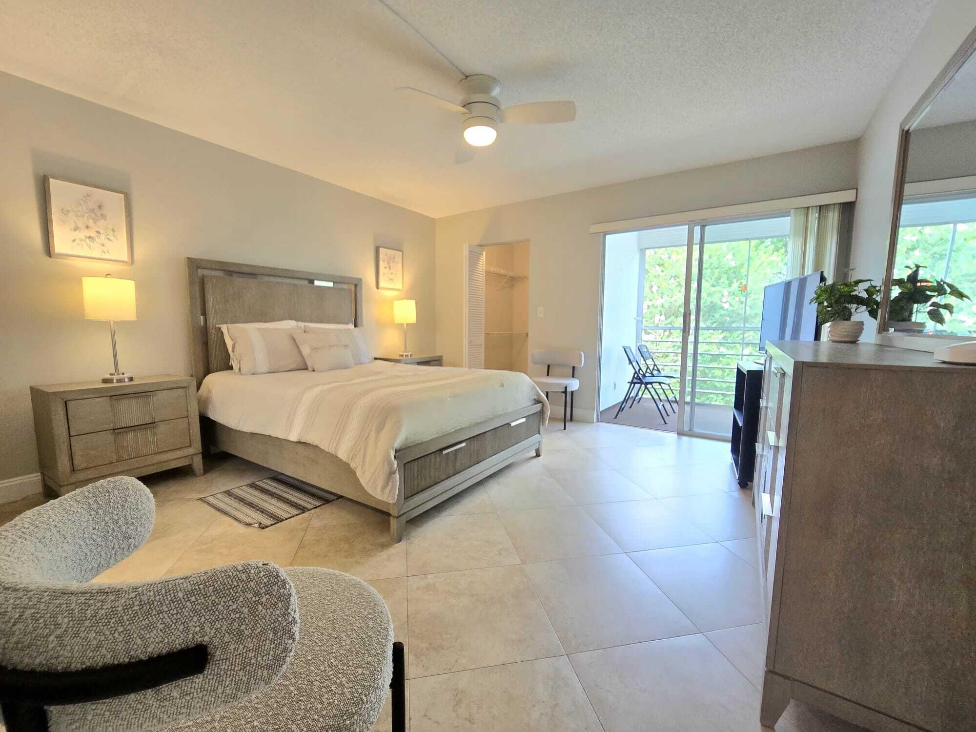 2402 Antigua Circle E3 Property Photo 28
