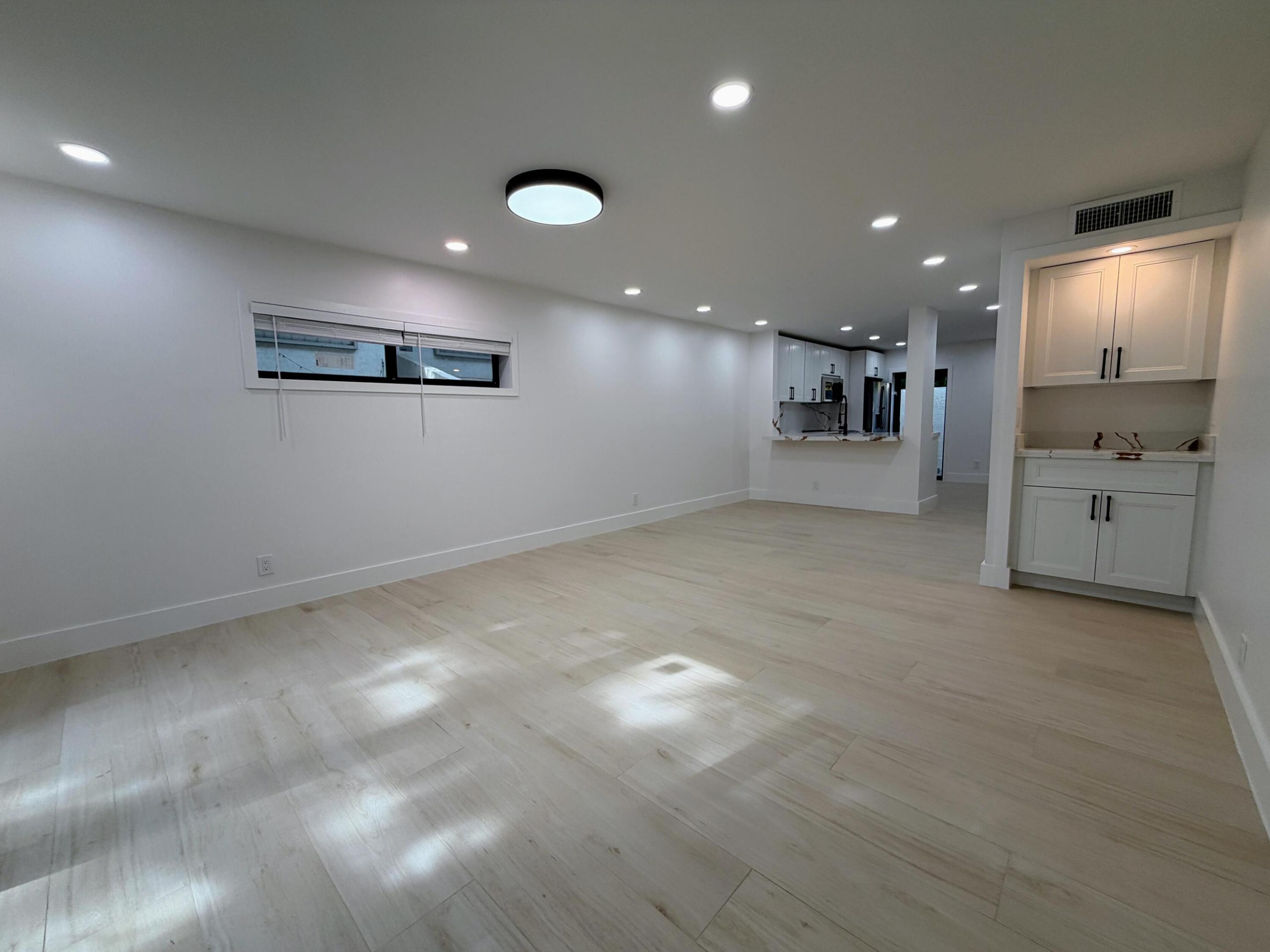 575 Ne 7th Avenue 4b Property Photo 29