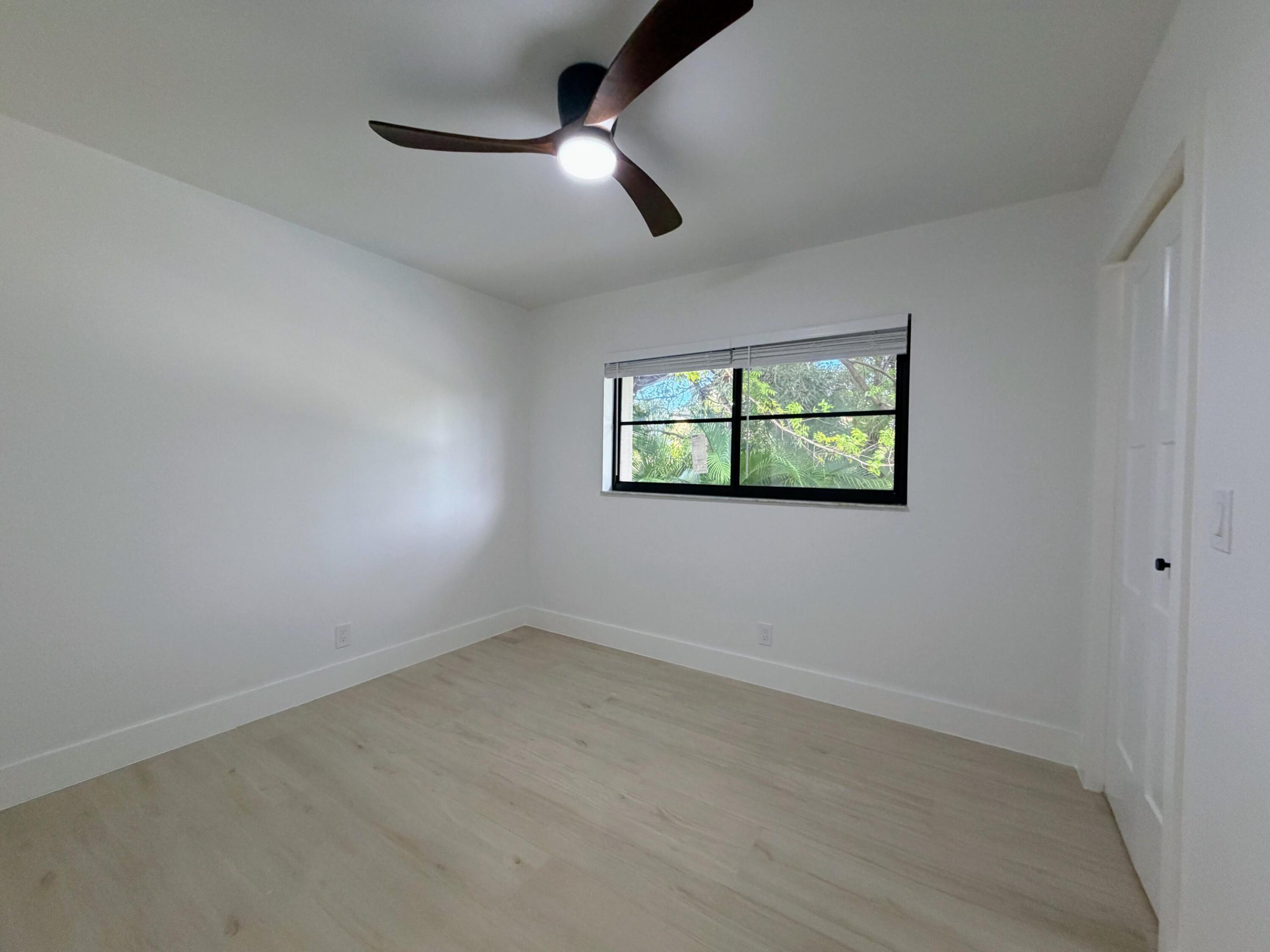 575 Ne 7th Avenue 4b Property Photo 37