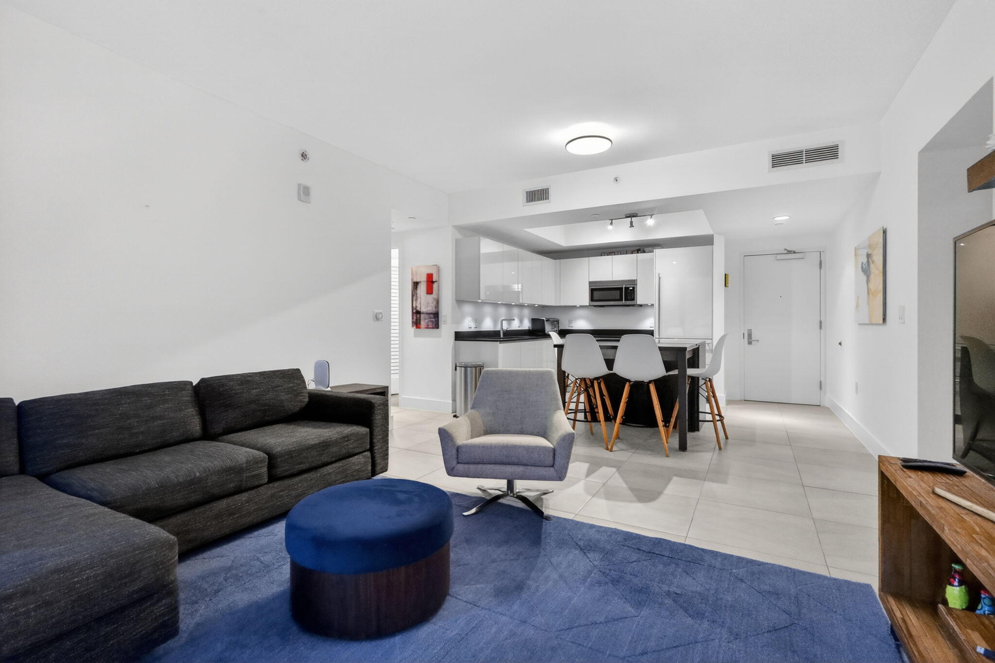 1010 Brickell Avenue 1607 Property Photo 11