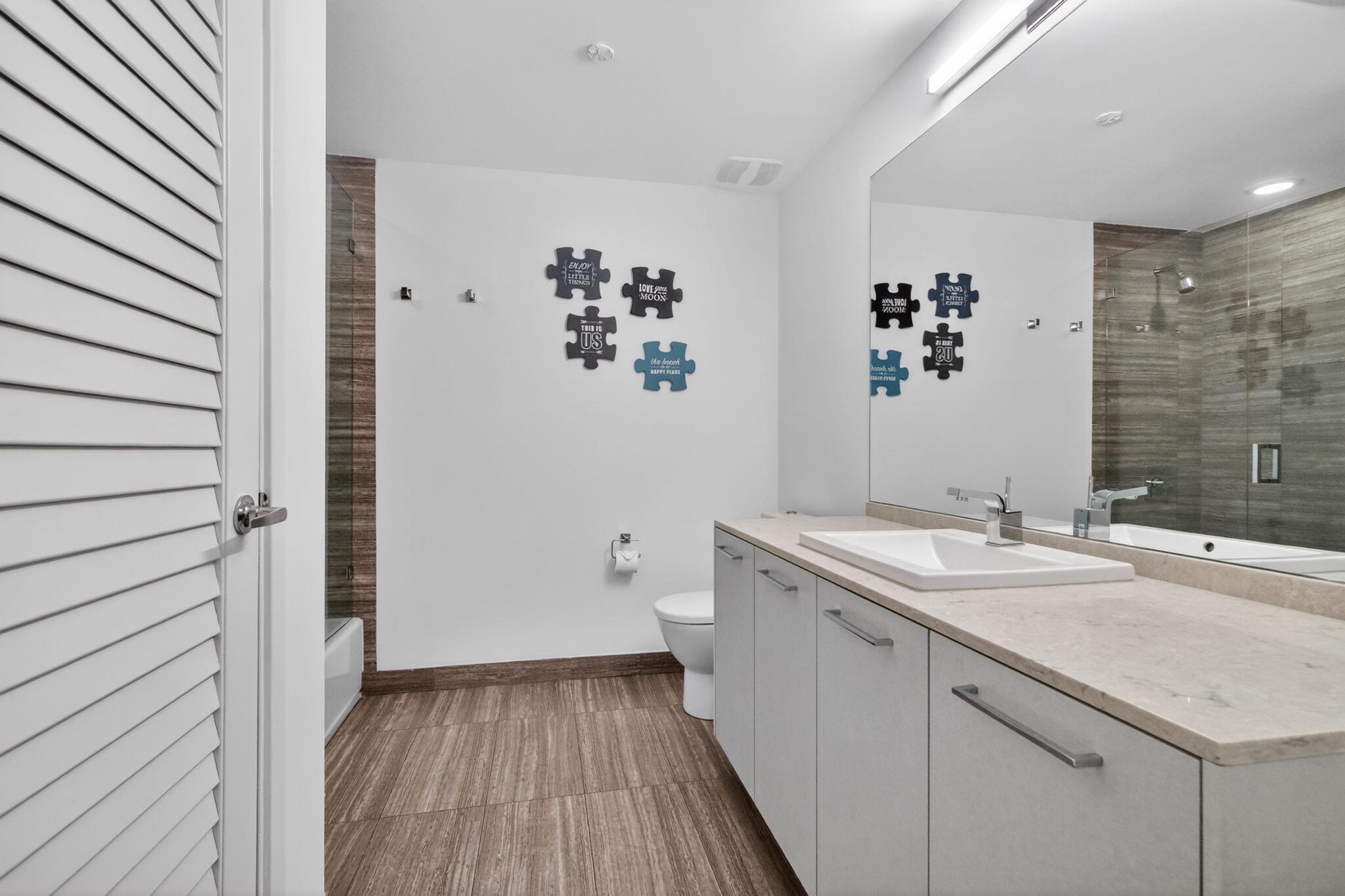 1010 Brickell Avenue 1607 Property Photo 26