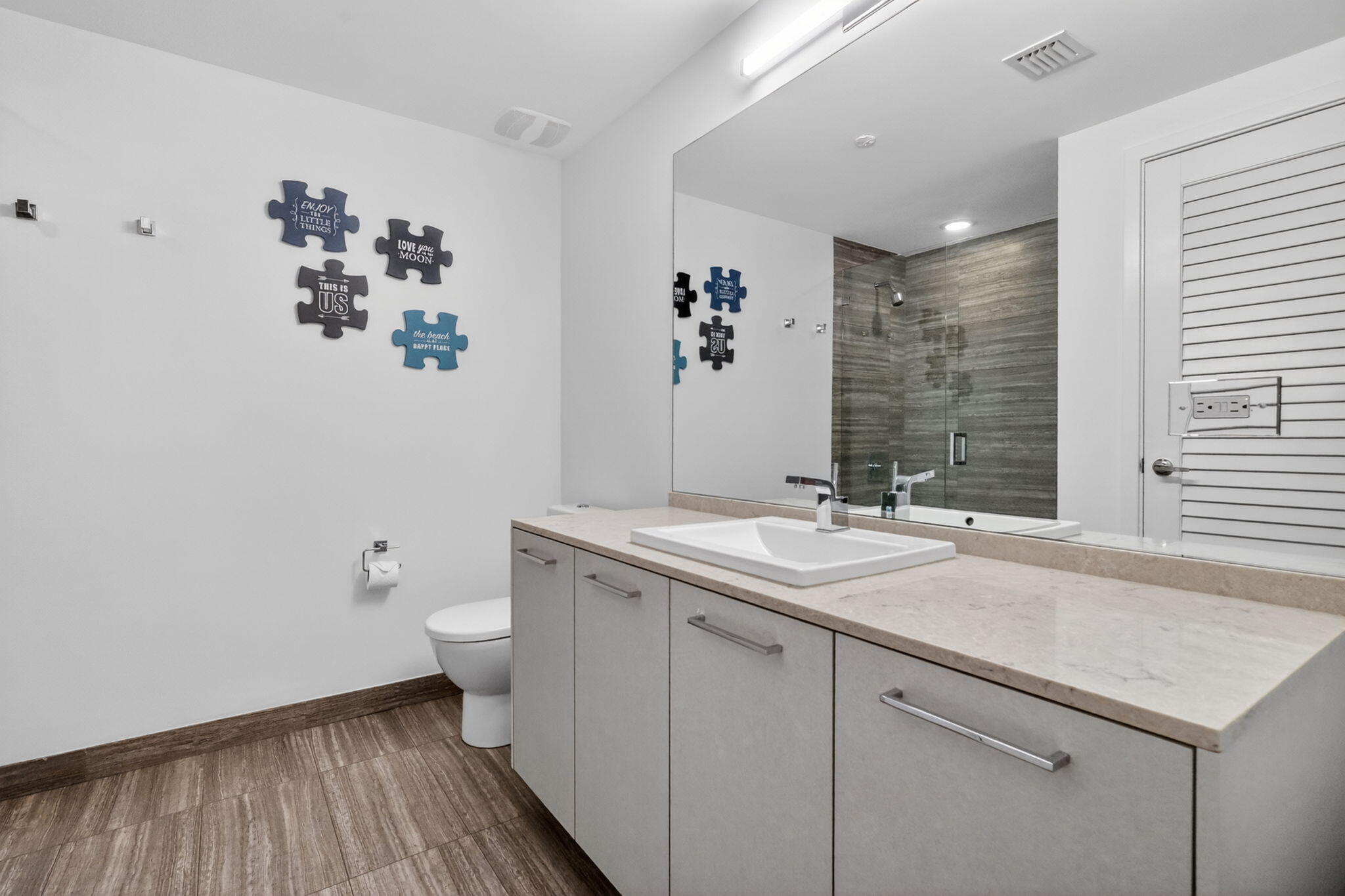 1010 Brickell Avenue 1607 Property Photo 27
