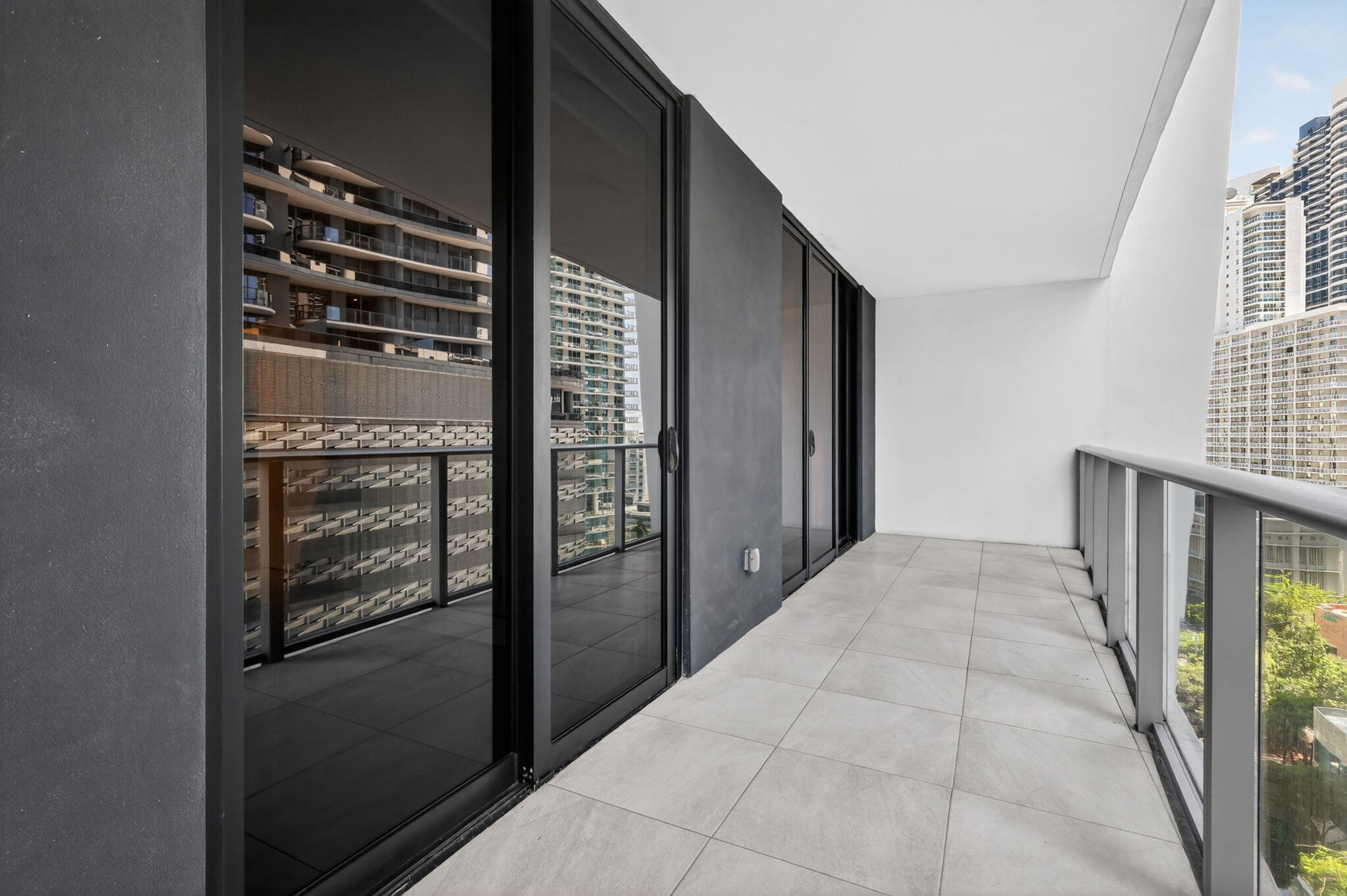 1010 Brickell Avenue 1607 Property Photo 32