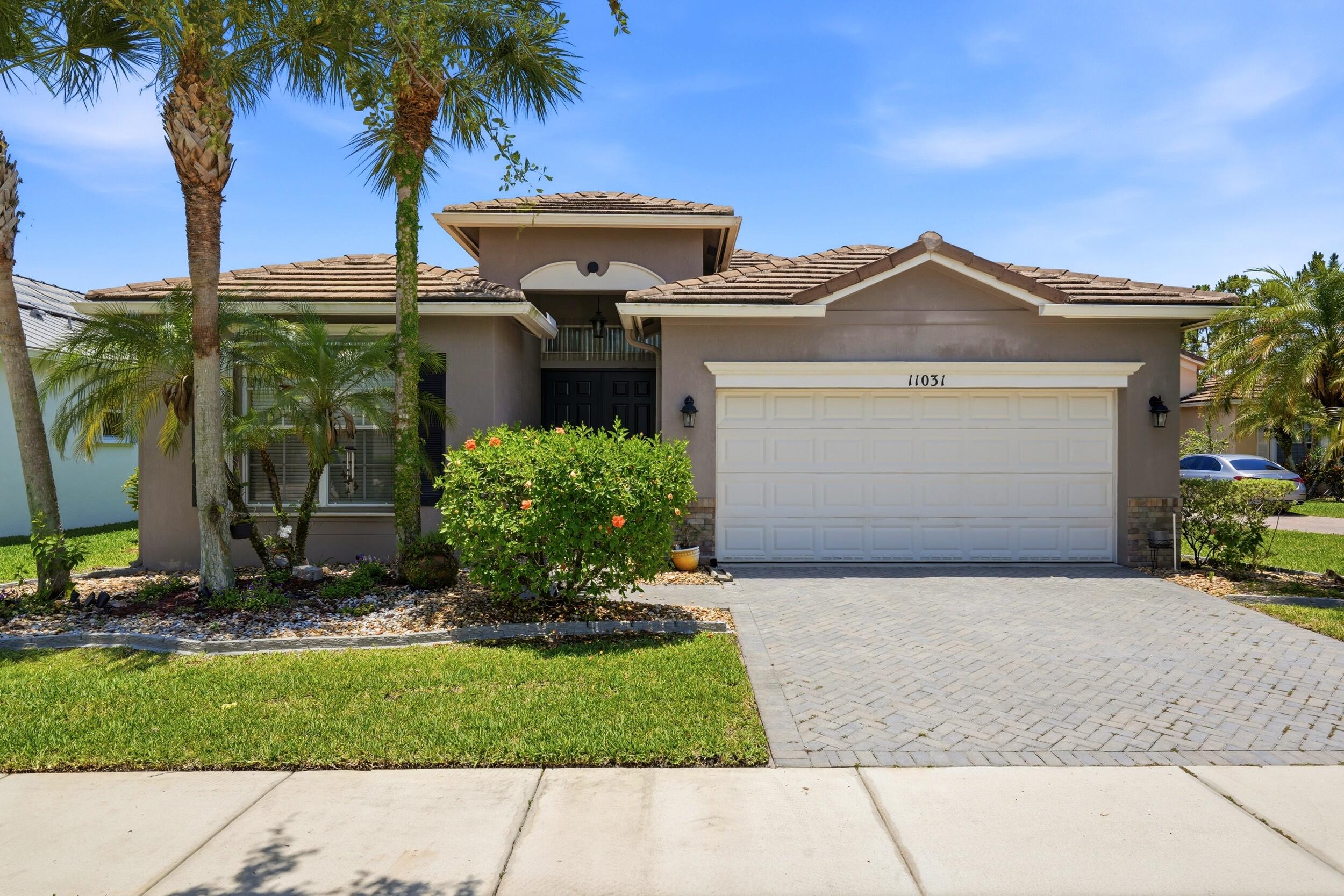 11031 Sw Dunhill Court Property Photo 1