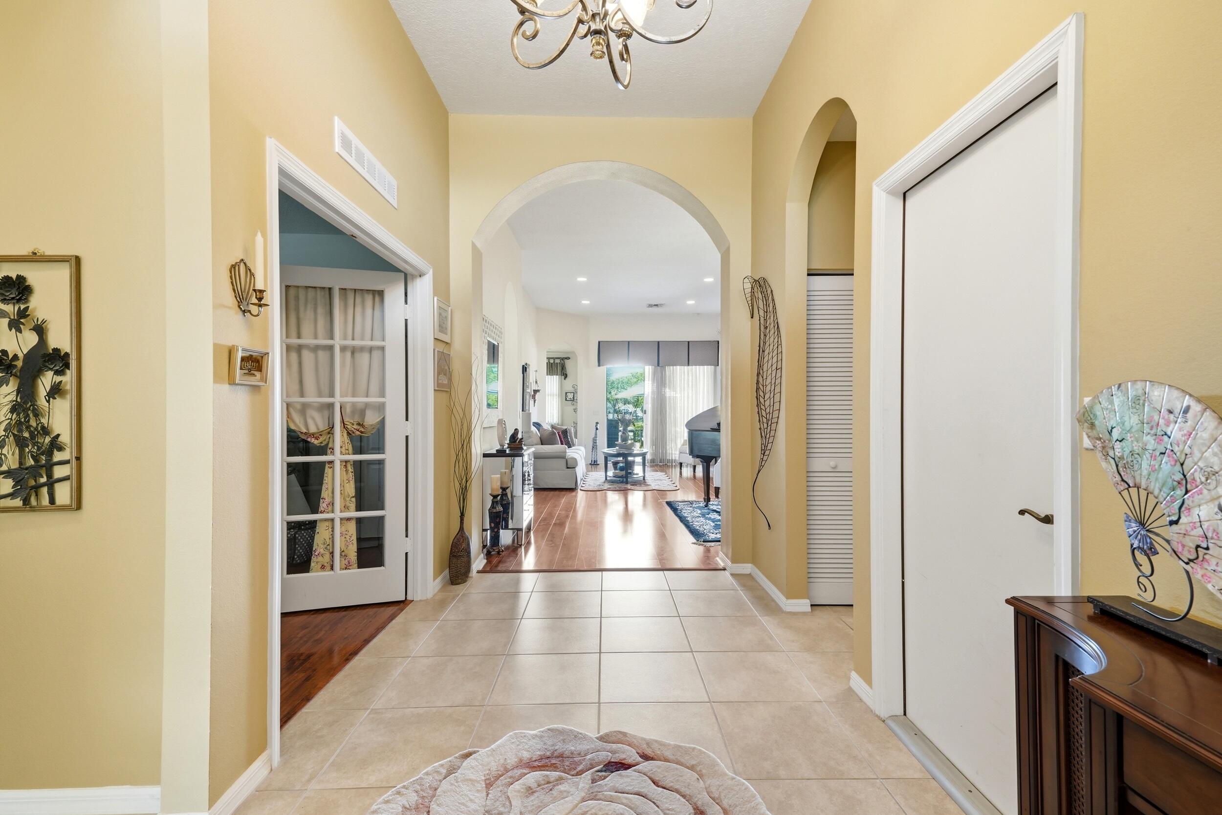 11031 Sw Dunhill Court Property Photo 3