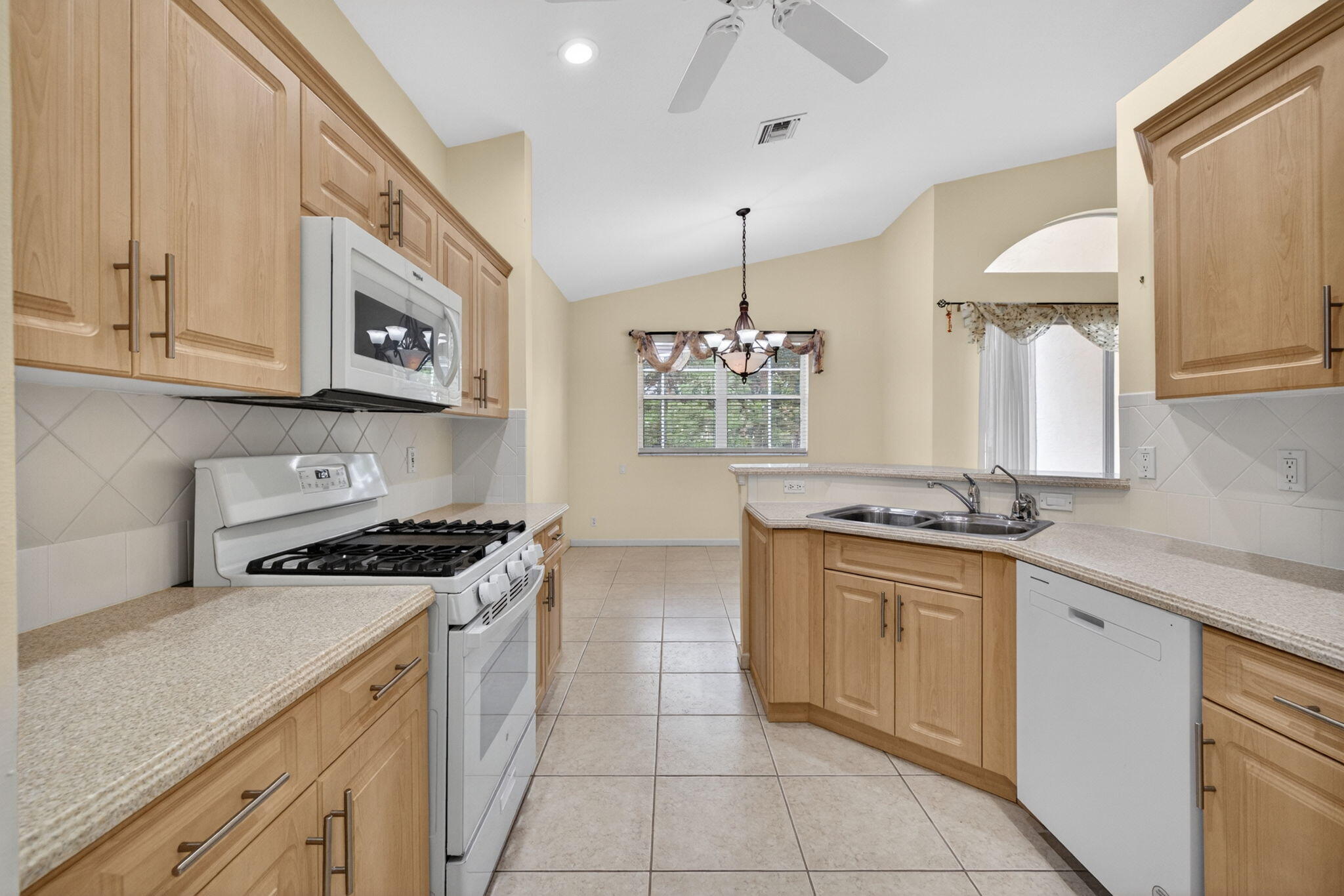 171 Nw Lawton Road Property Photo 15
