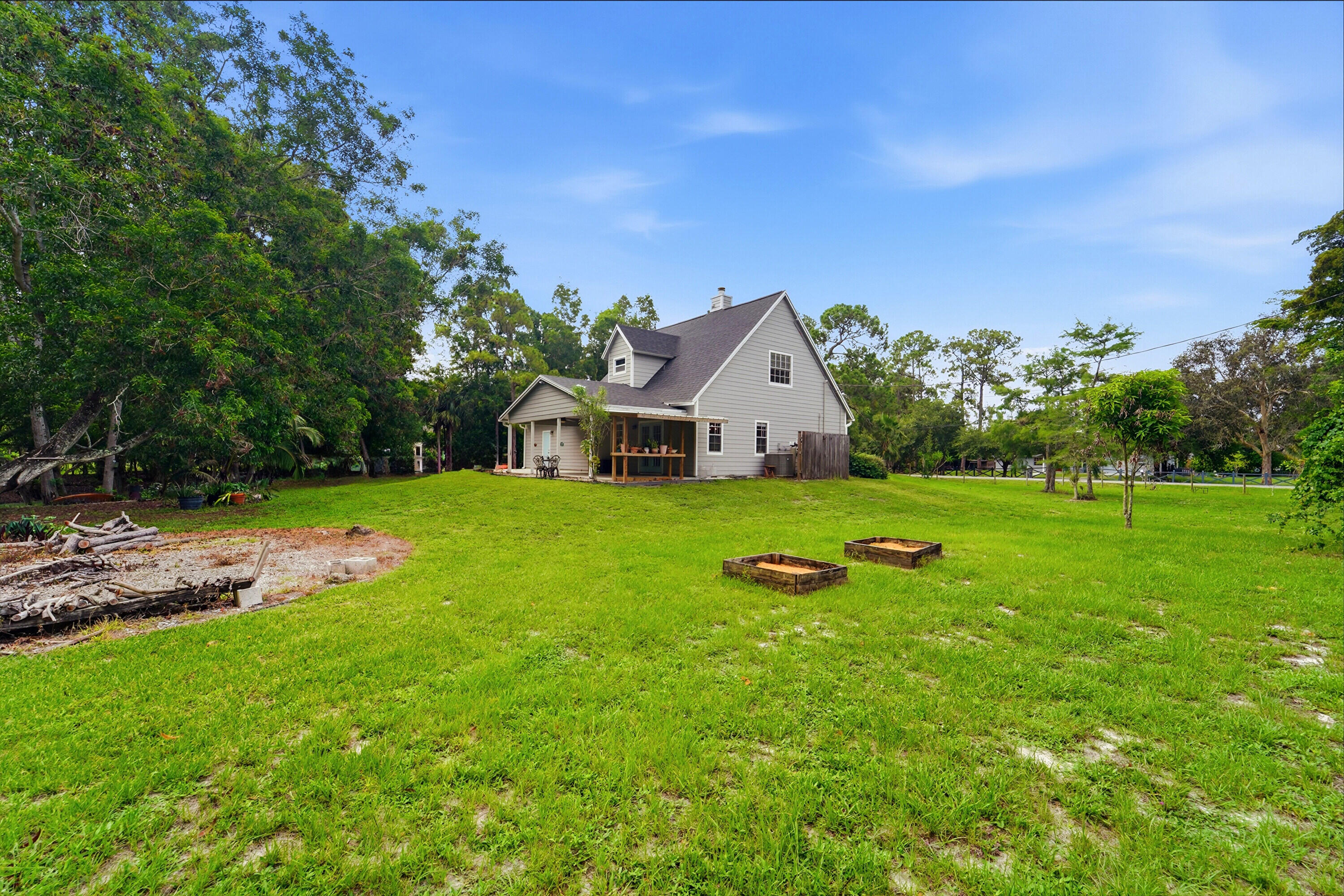 16317 Glasgow Drive E Property Photo 16
