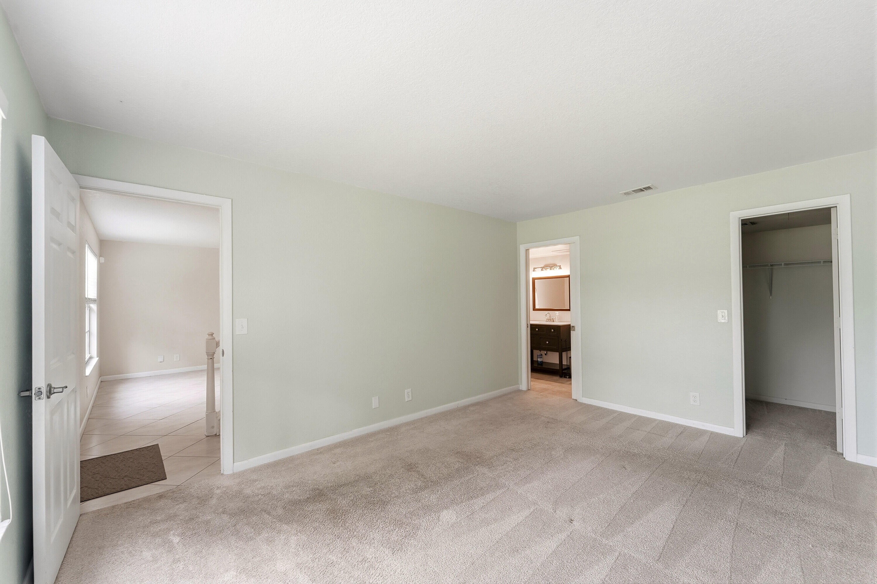 16317 Glasgow Drive E Property Photo 30