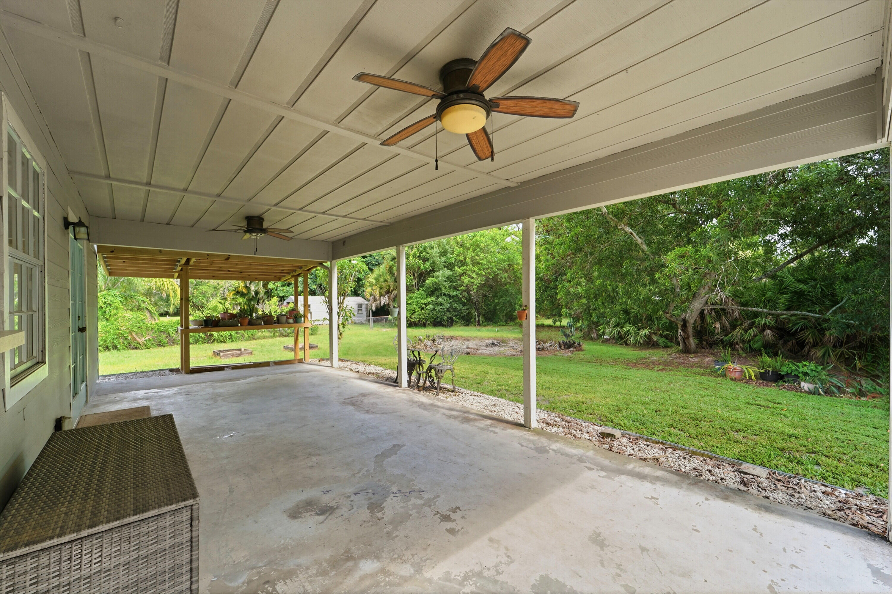 16317 Glasgow Drive E Property Photo 35