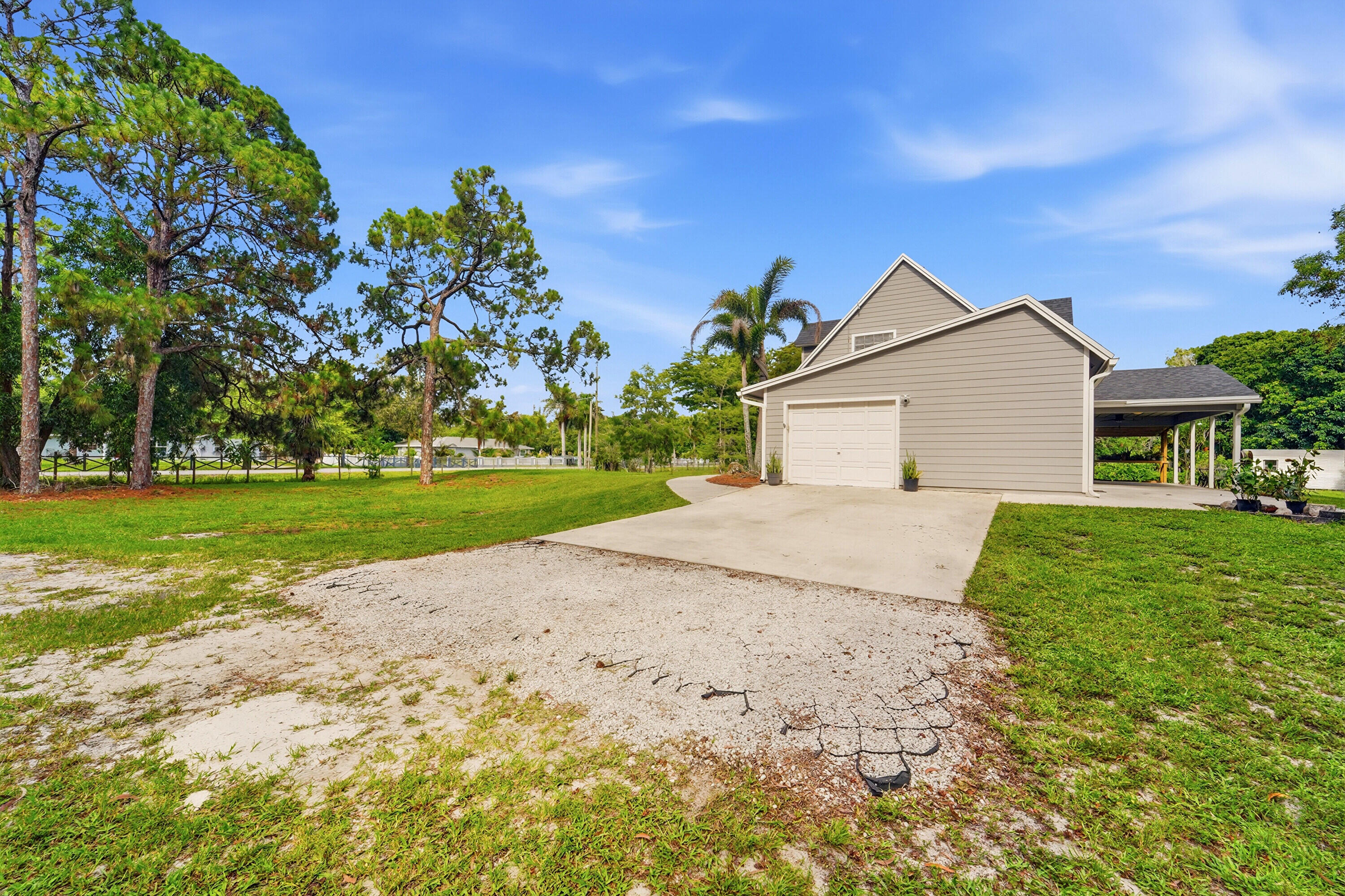 16317 Glasgow Drive E Property Photo 39