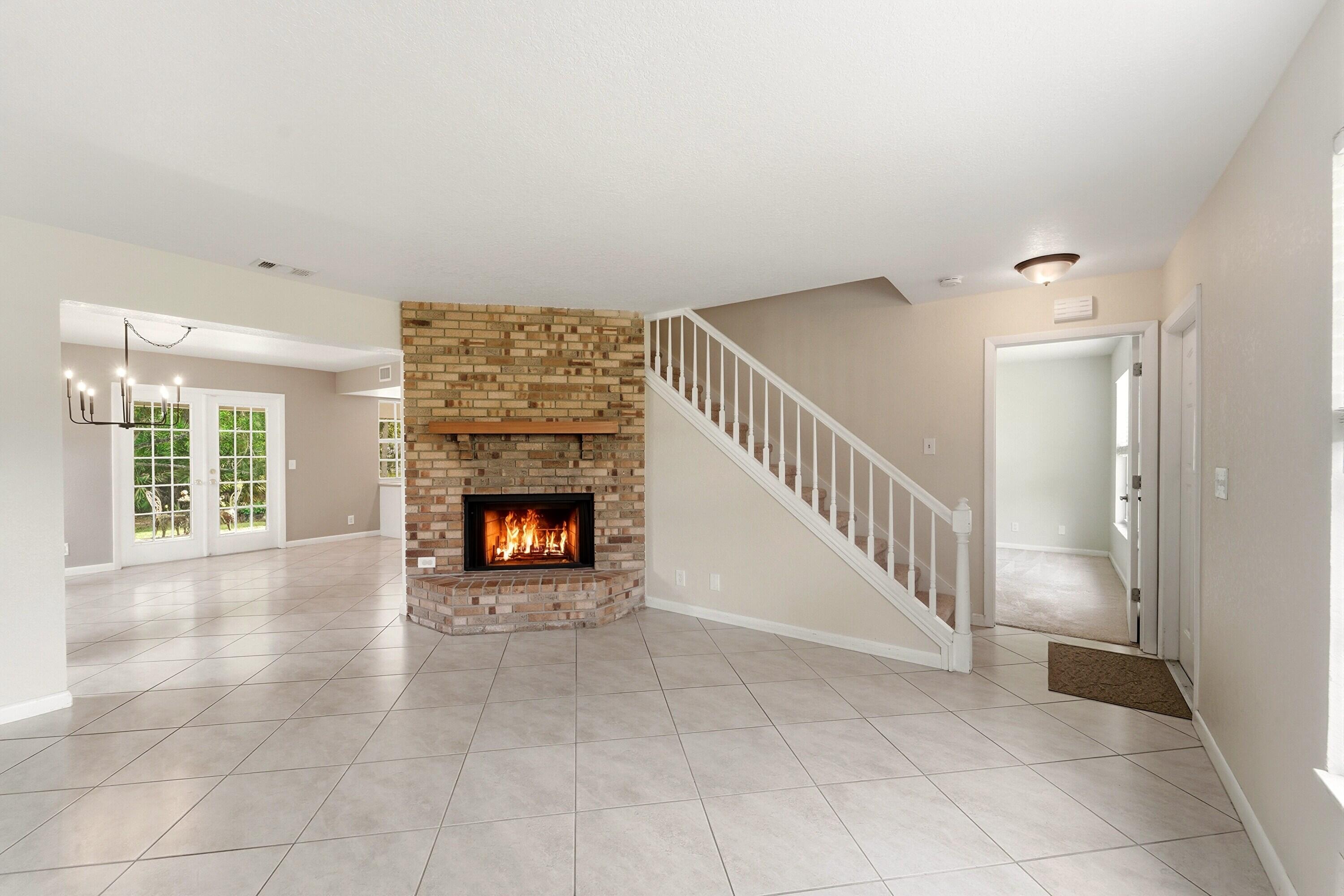 16317 Glasgow Drive E Property Photo 57