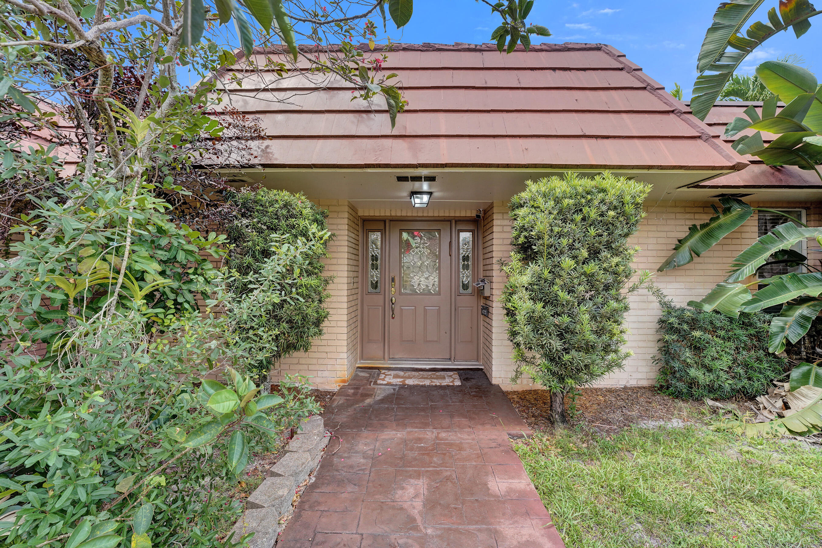 4721 Sarazen Drive Property Photo 1