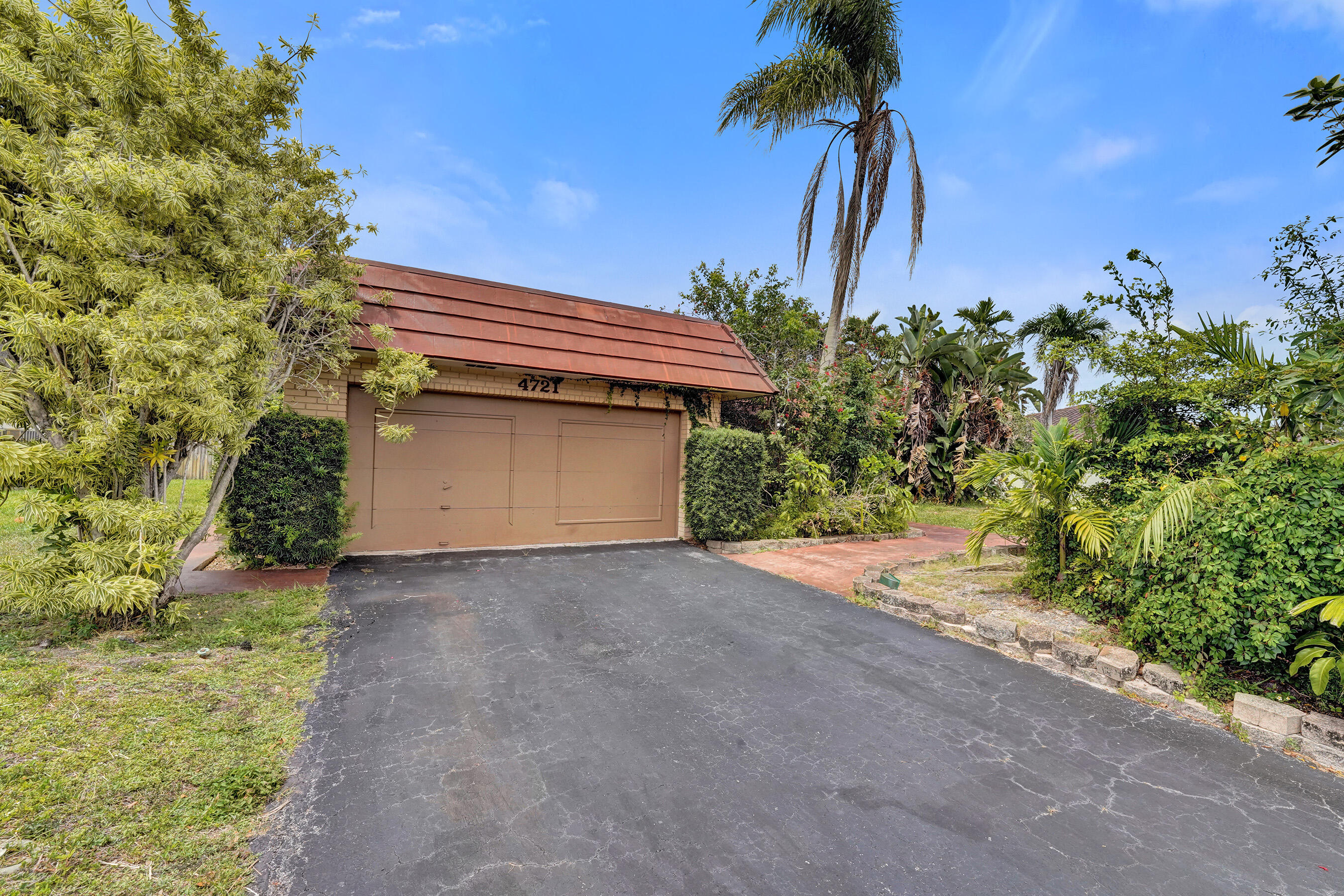 4721 Sarazen Drive Property Photo 3