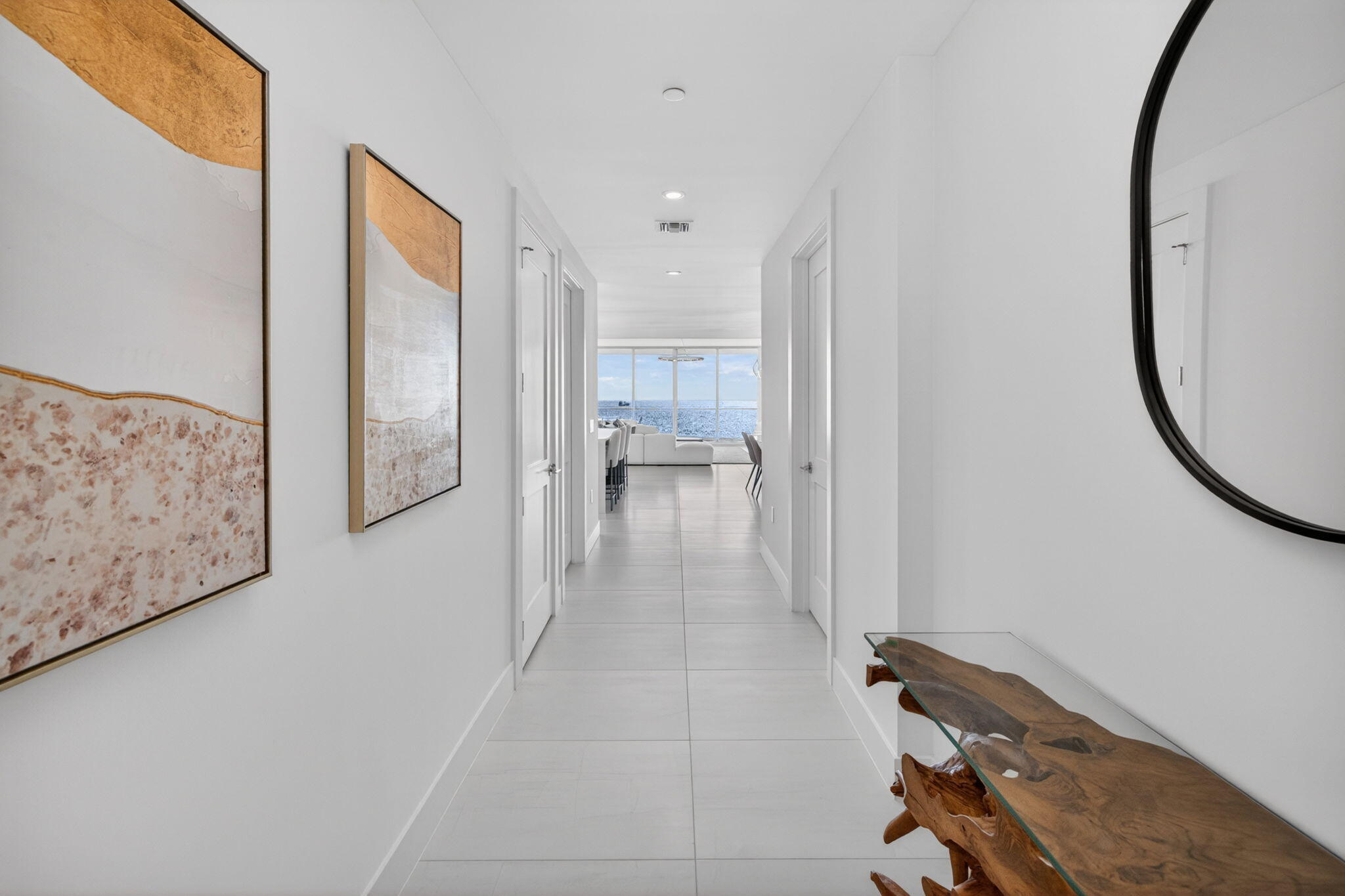 153 N Seabreeze Boulevard 901-s Property Photo 3