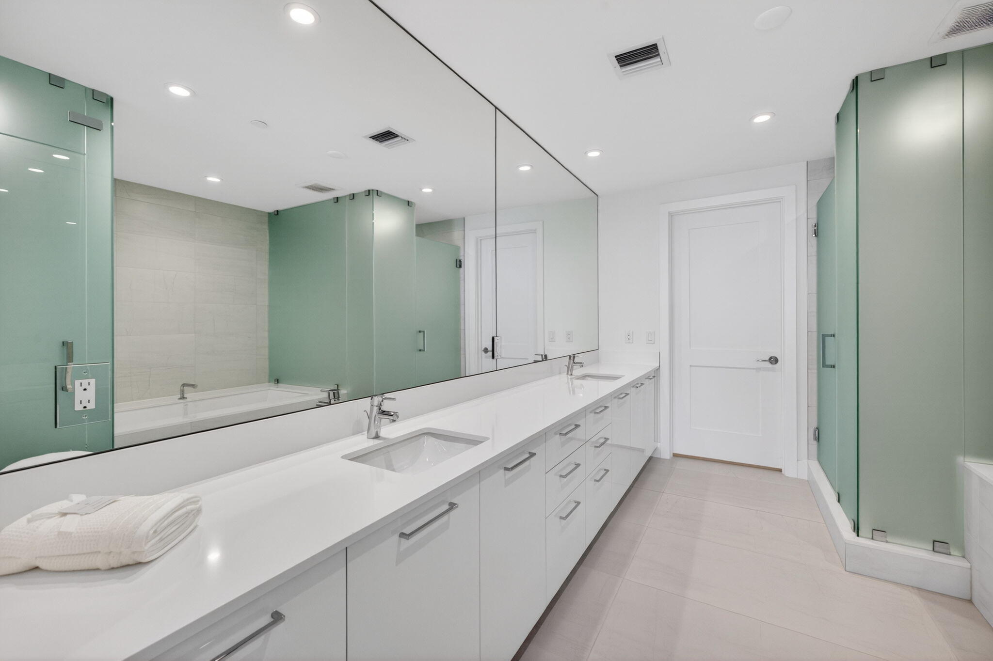 153 N Seabreeze Boulevard 901-s Property Photo 30