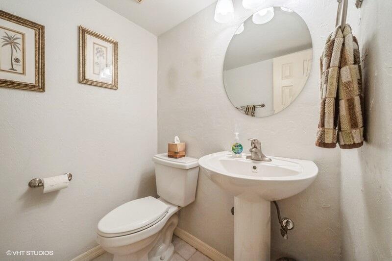 7485 Se Jamestown Terrace Property Photo 6
