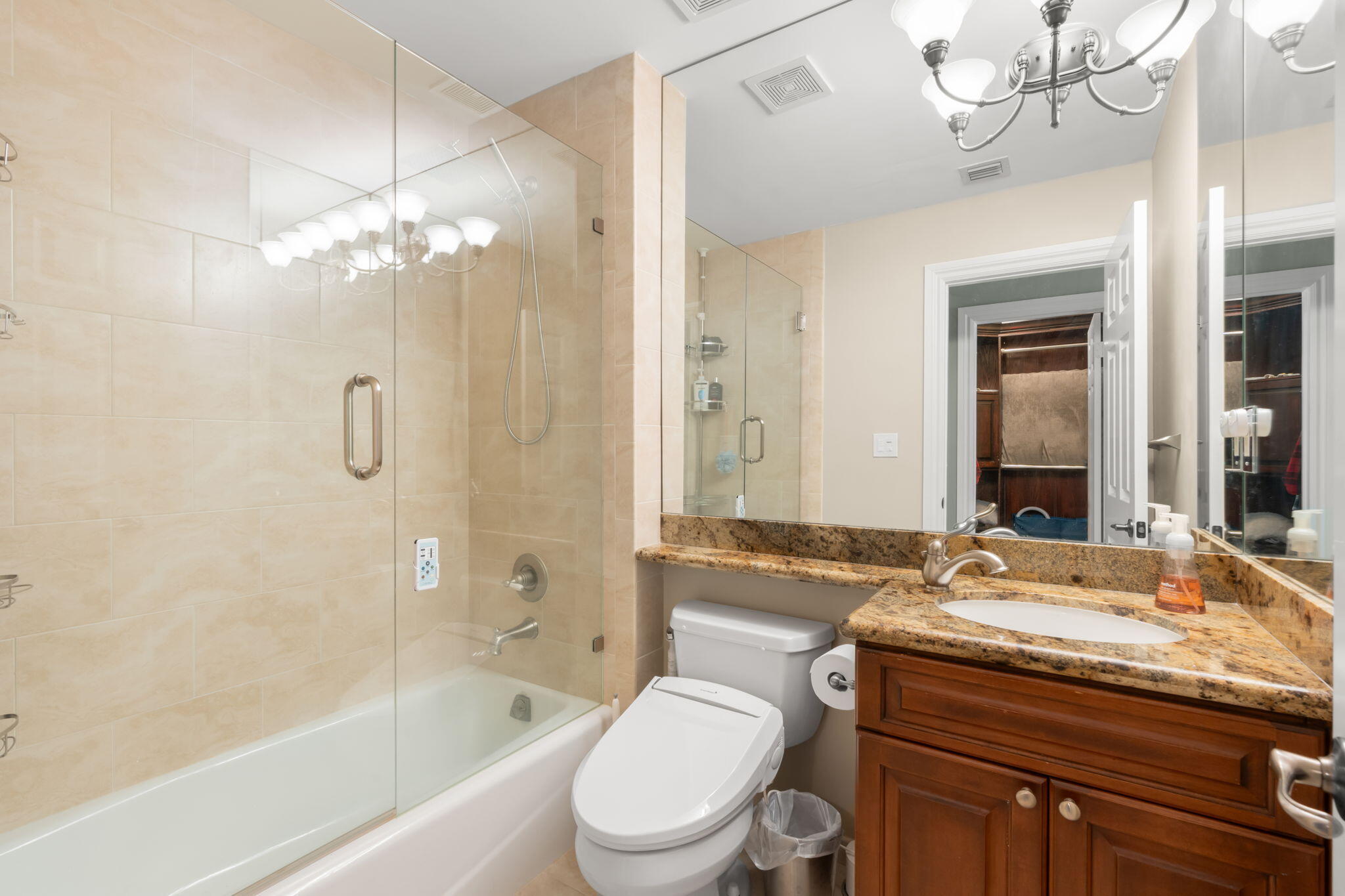 633 Ne 20th Street Property Photo 52