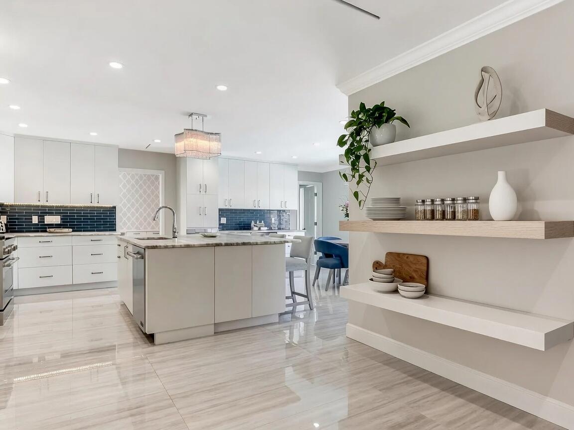831 Dover Street Property Photo 6