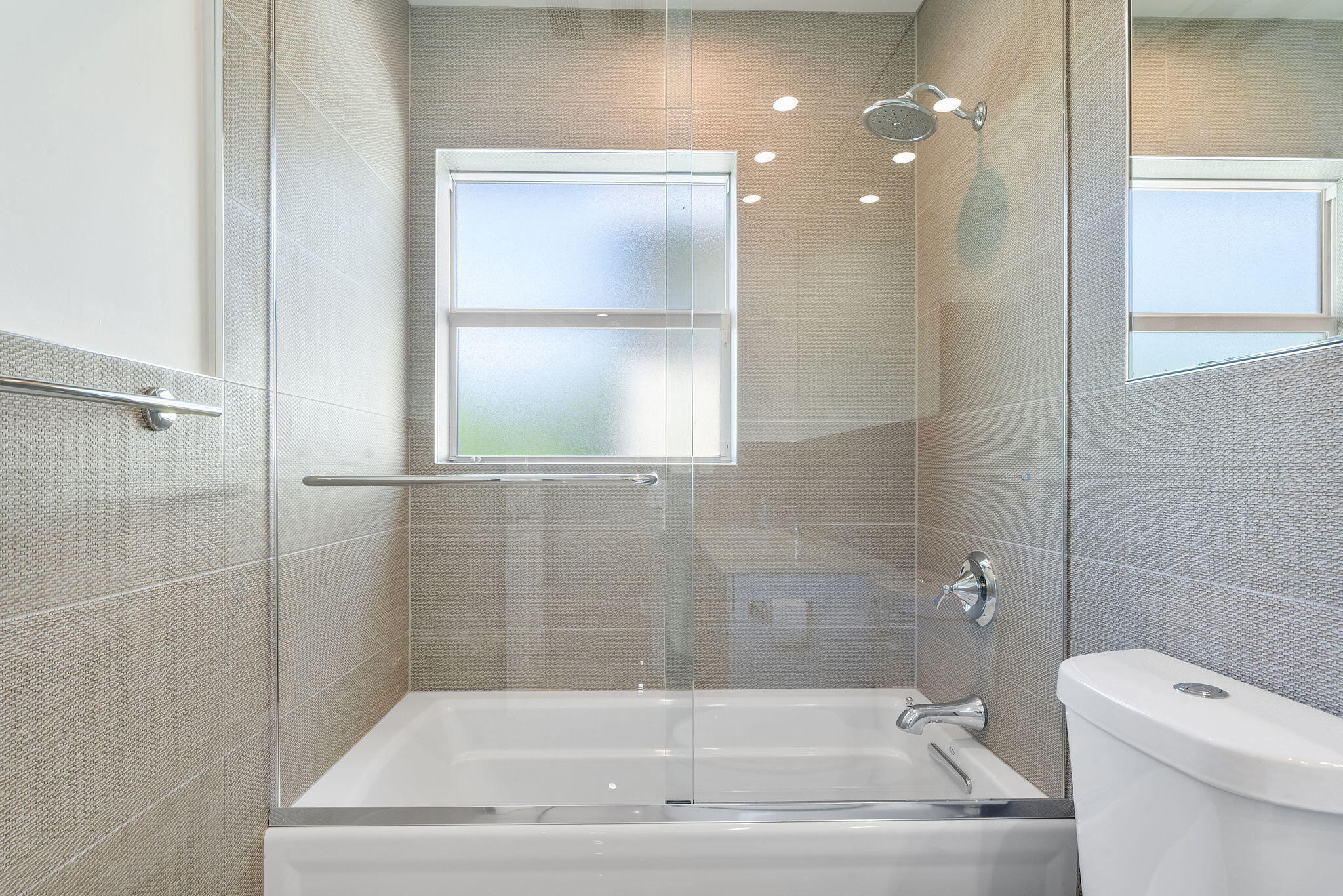 831 Dover Street Property Photo 53
