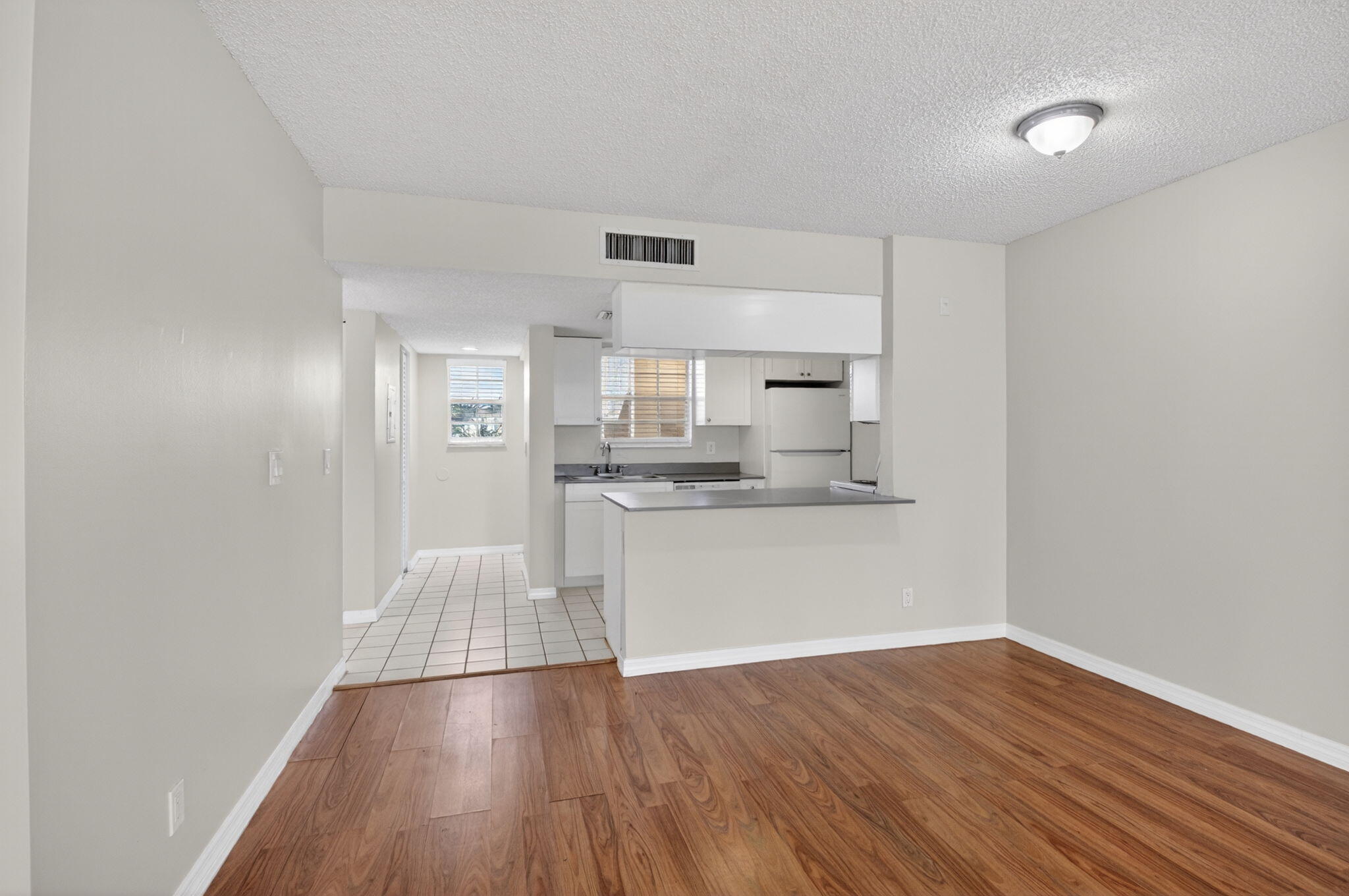 6339 La Costa Drive D Property Photo 5