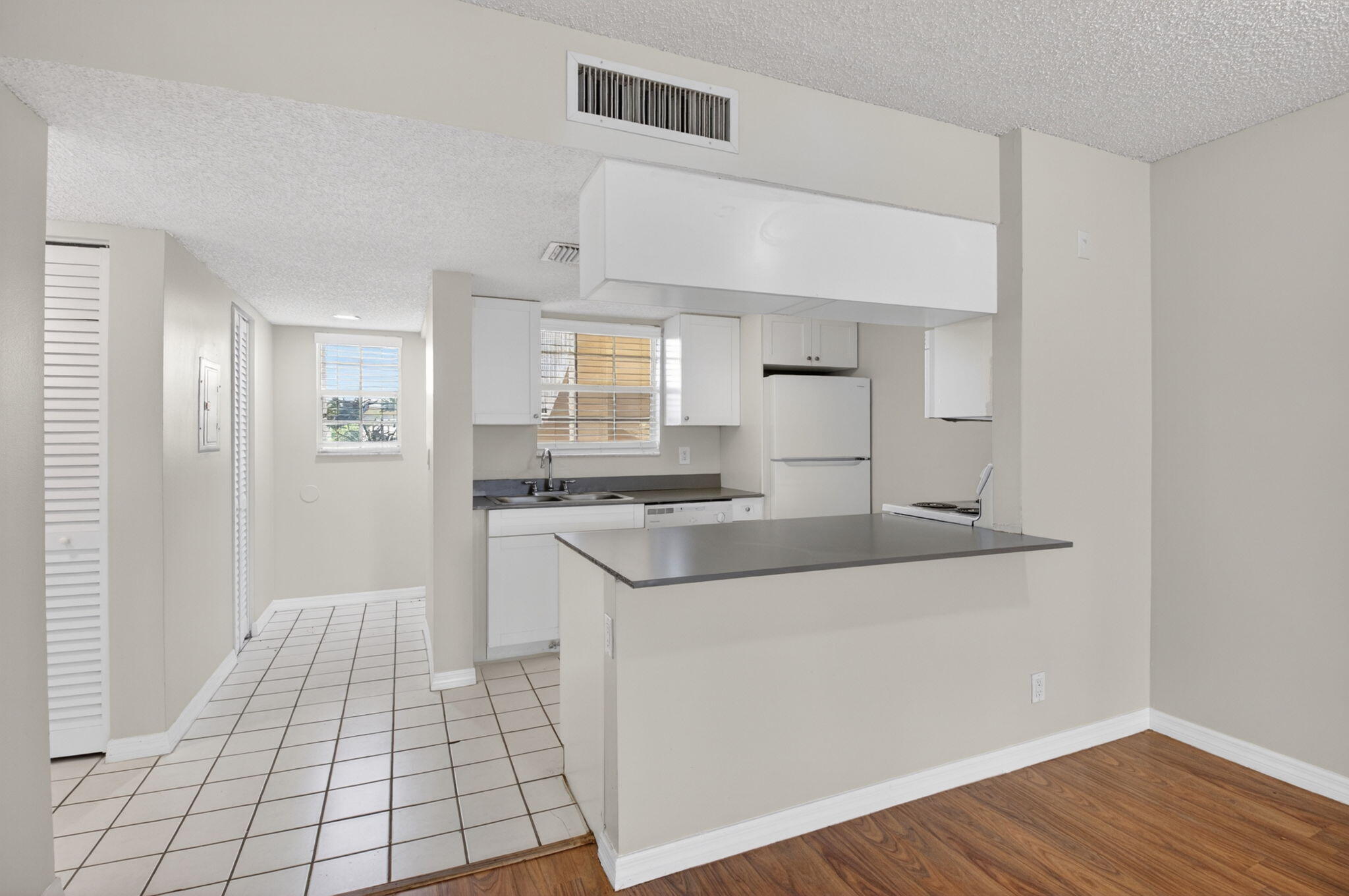 6339 La Costa Drive D Property Photo 11