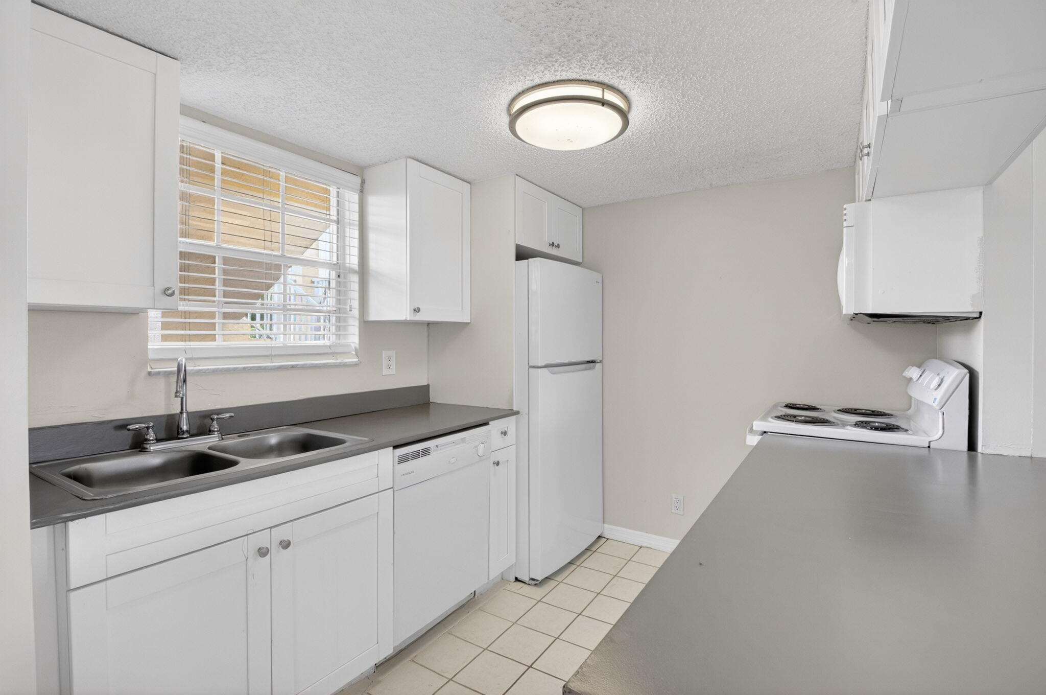 6339 La Costa Drive D Property Photo 12