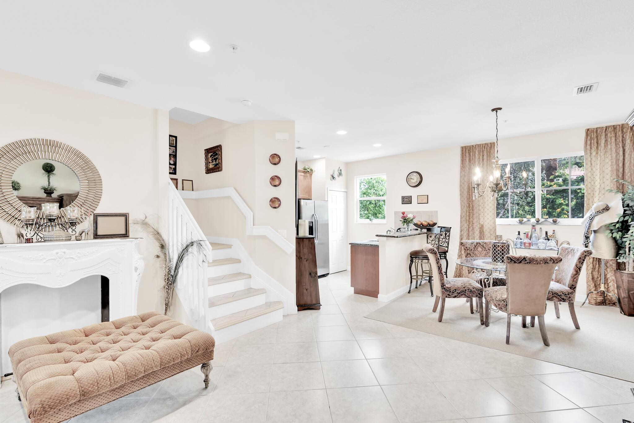 528 Bayfront Drive Property Photo 1