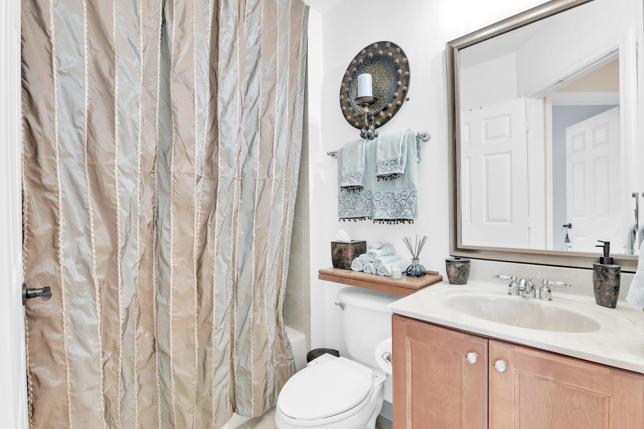 528 Bayfront Drive Property Photo 11
