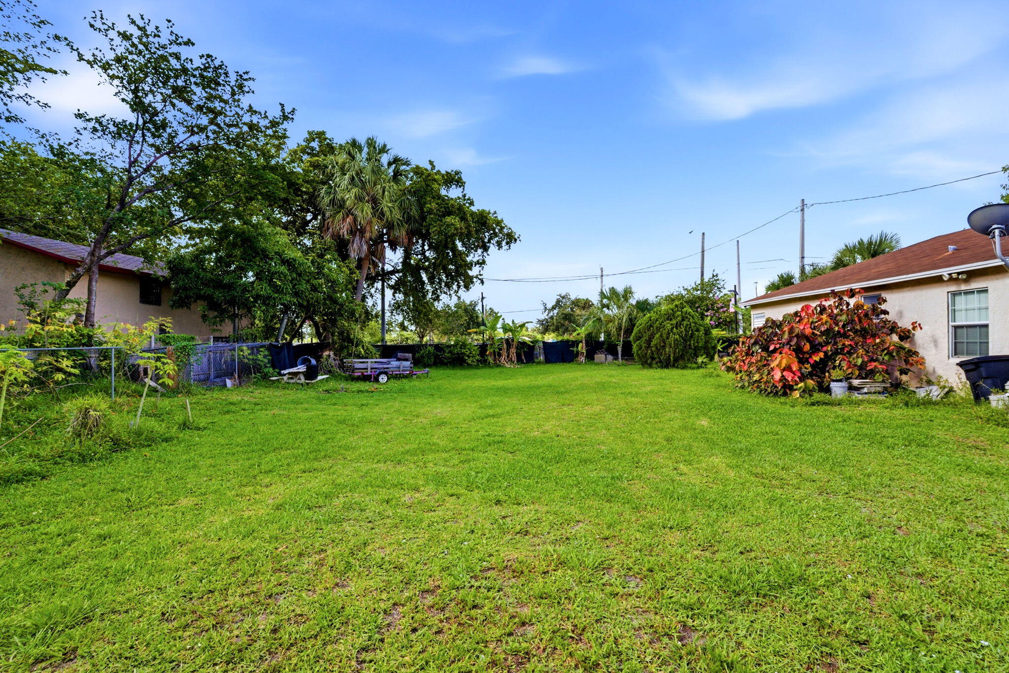 823 Doctor Martin Luther King Junior Boulevard 823 Property Photo 6