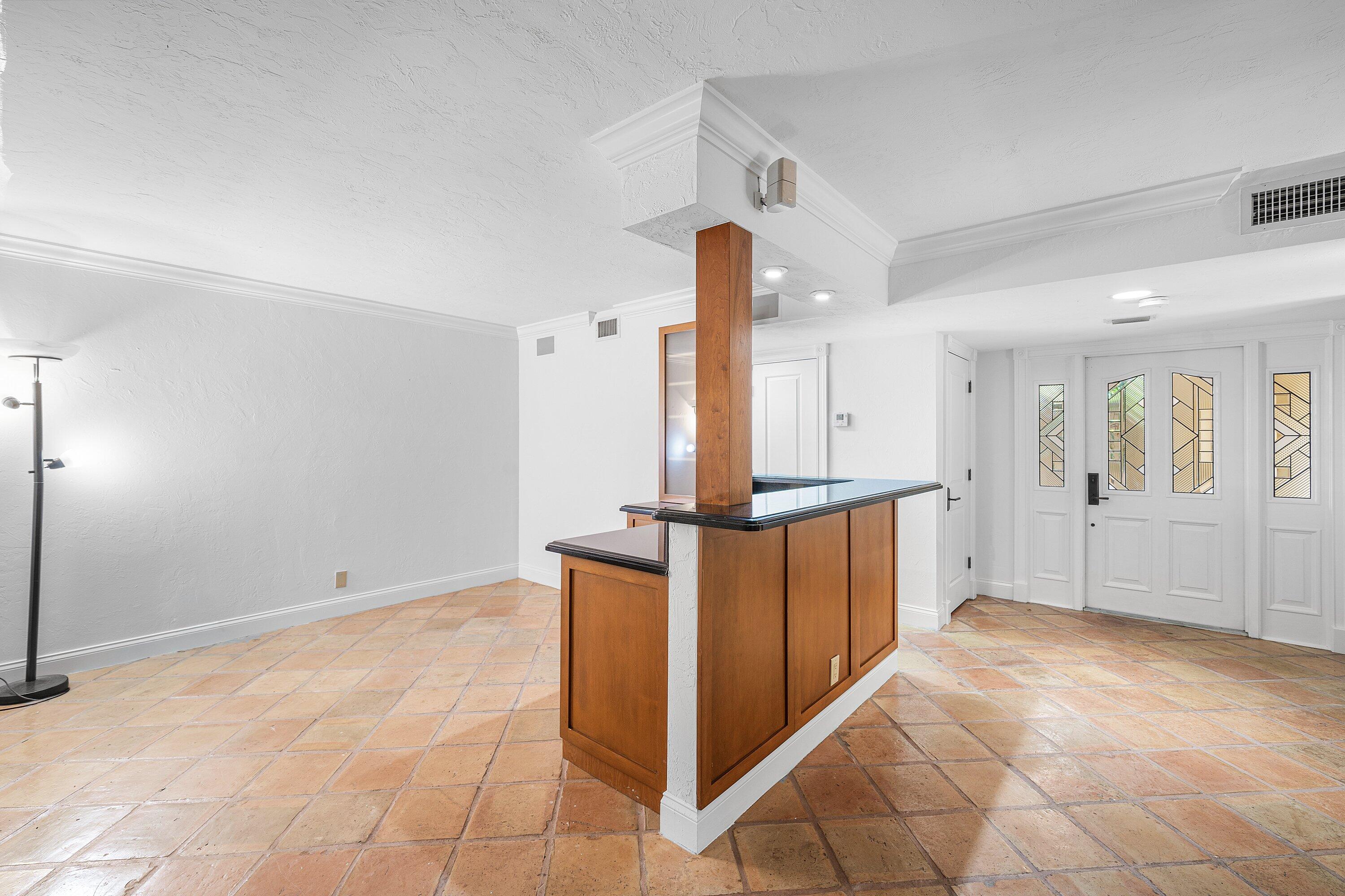 16 Via Lago Property Photo 9