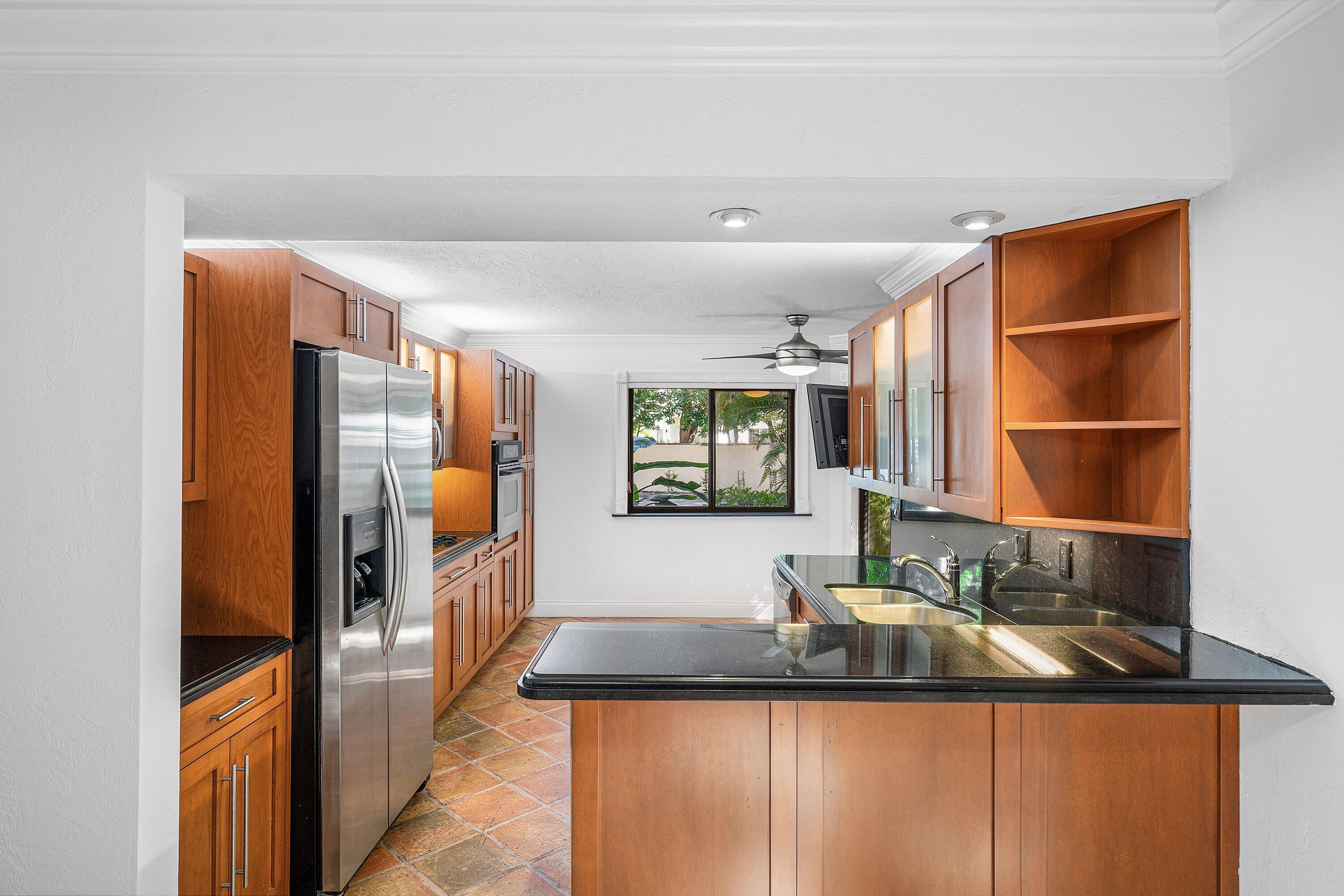 16 Via Lago Property Photo 15