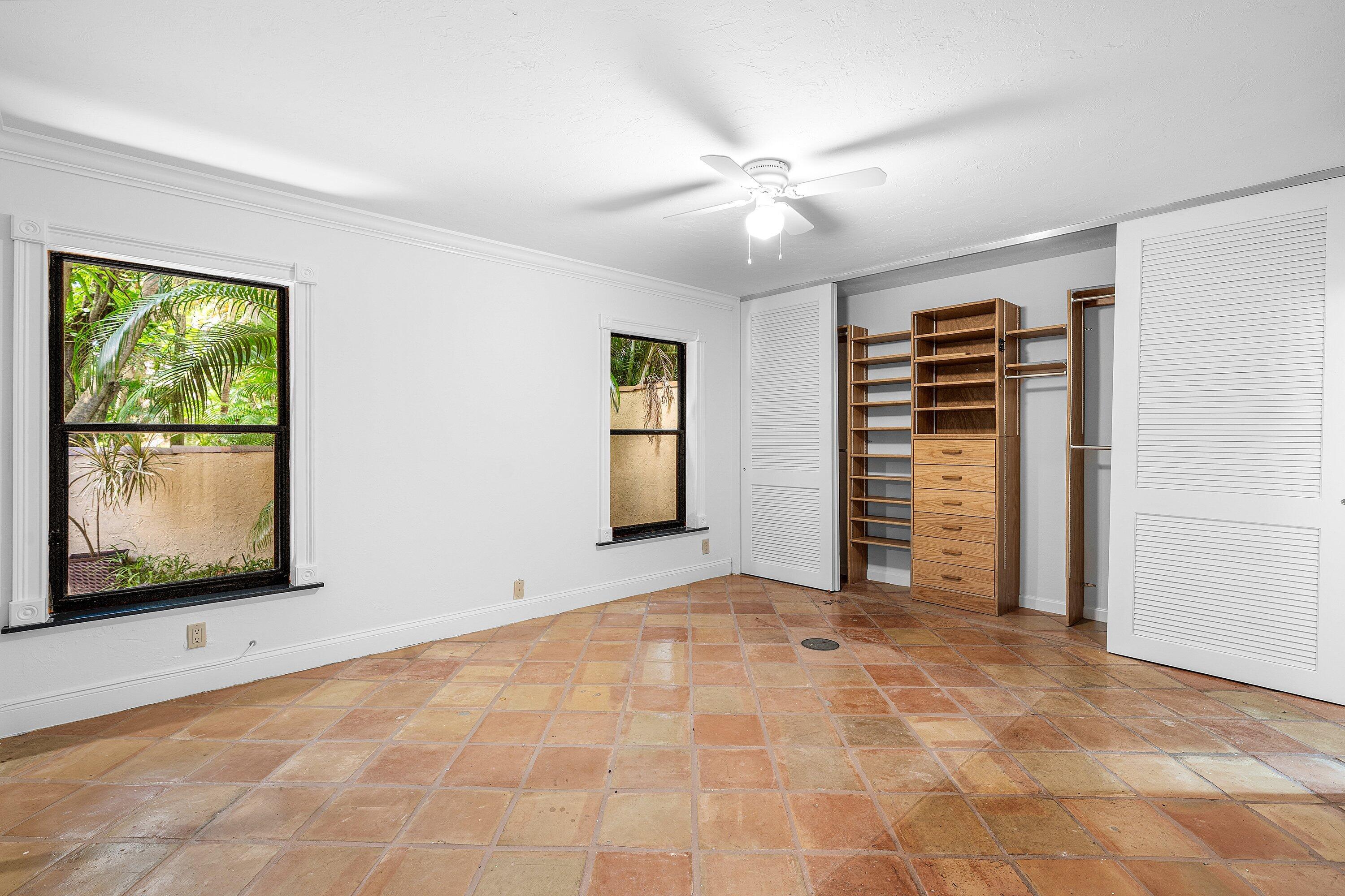 16 Via Lago Property Photo 24