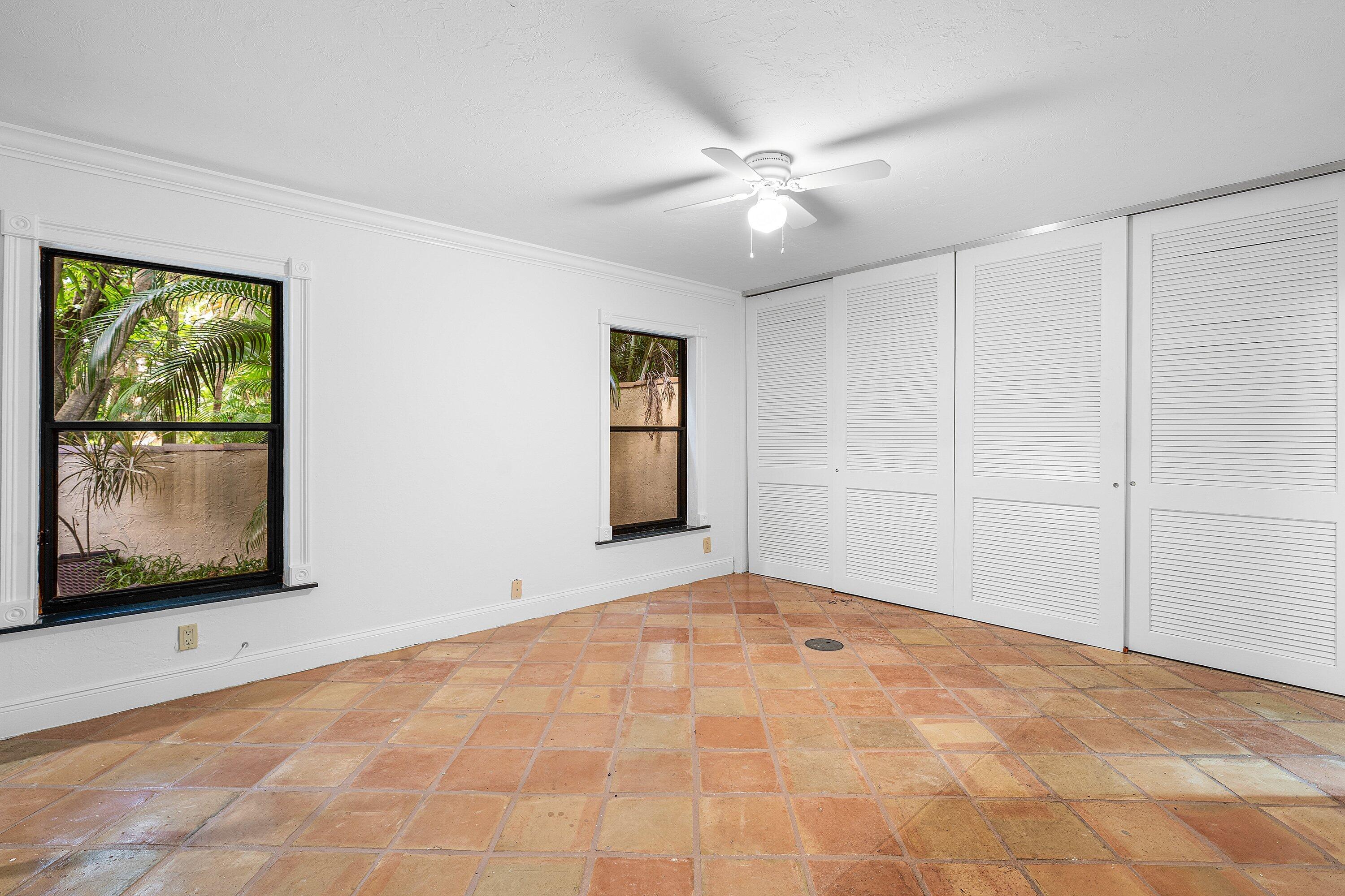 16 Via Lago Property Photo 25