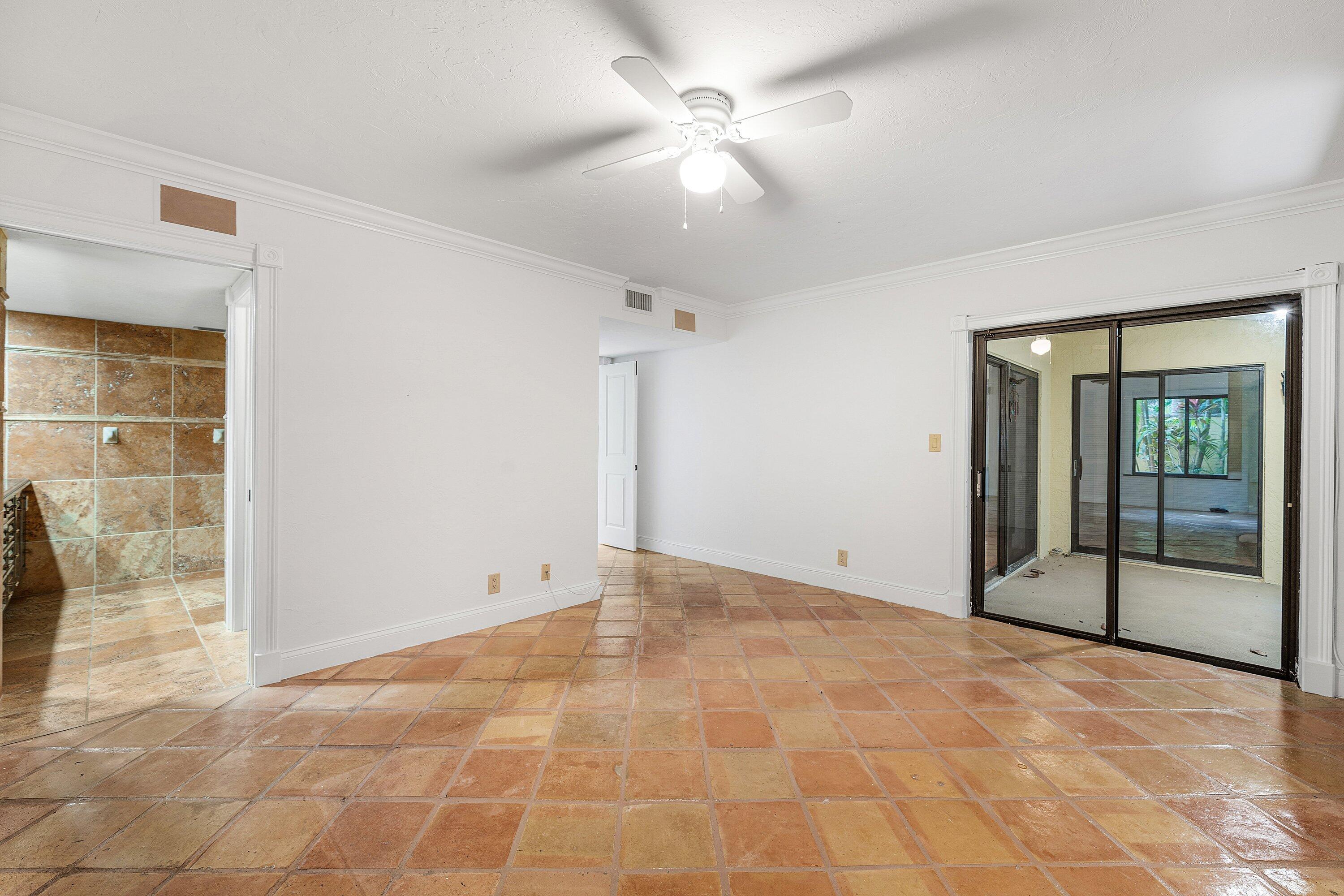 16 Via Lago Property Photo 26