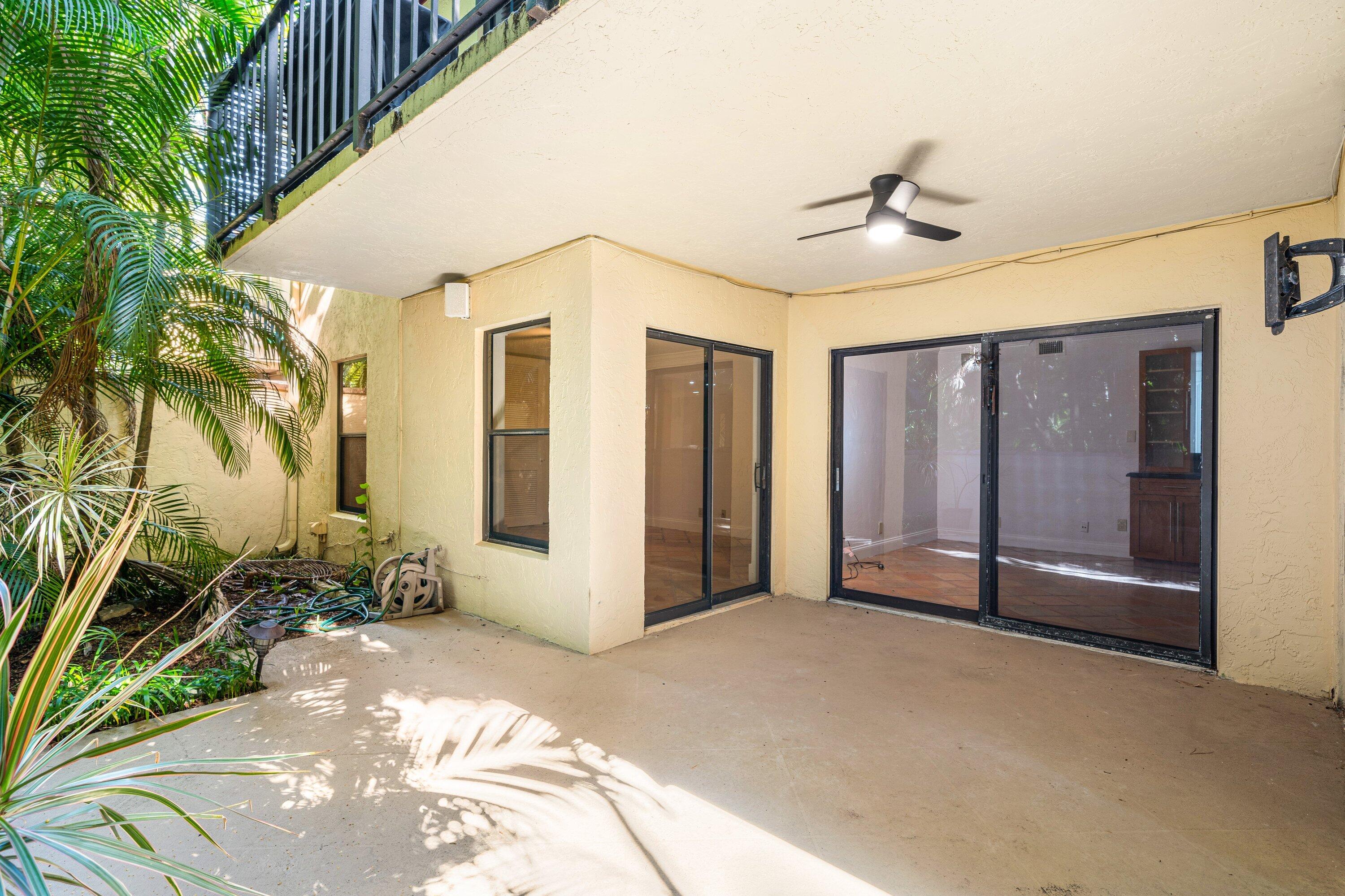 16 Via Lago Property Photo 34
