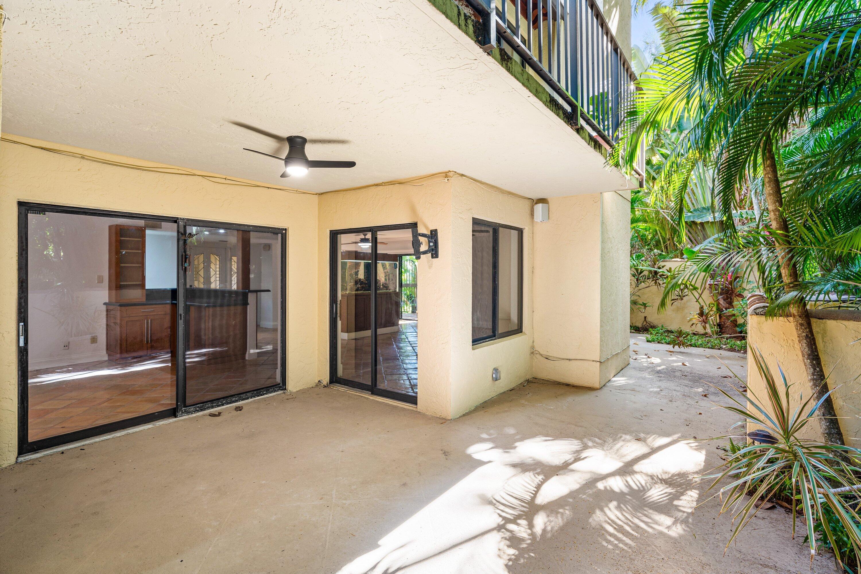 16 Via Lago Property Photo 35