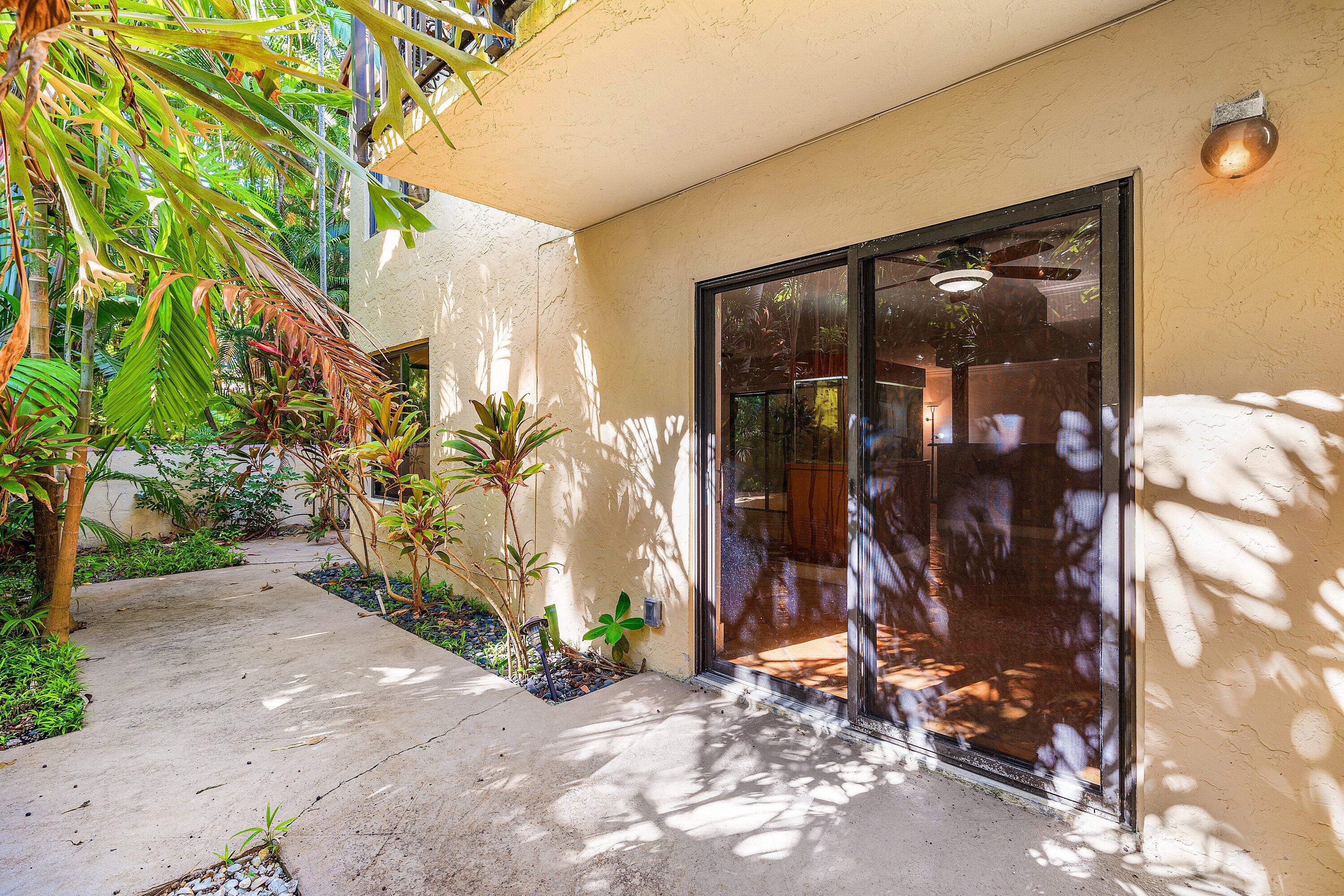 16 Via Lago Property Photo 36