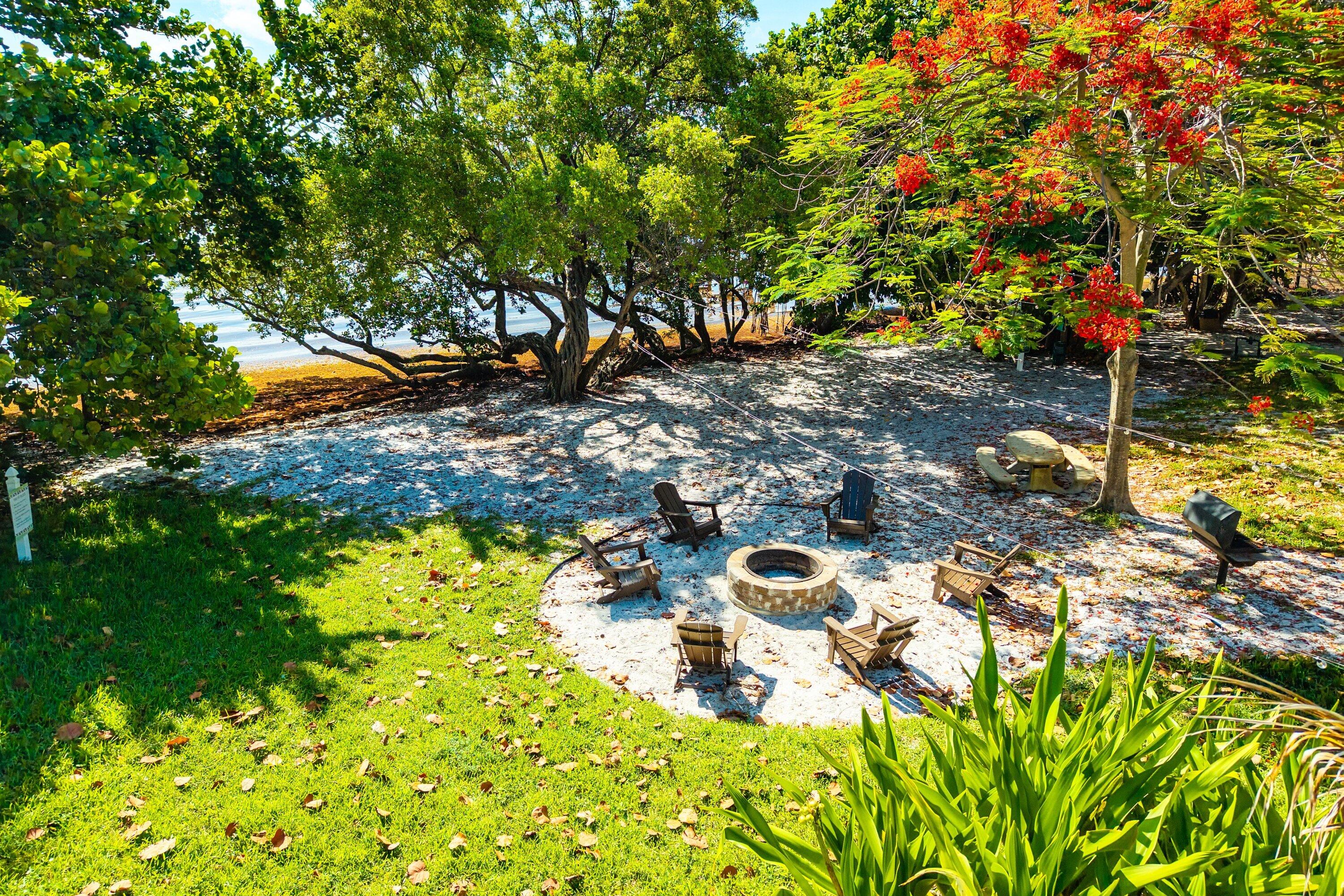 16 Via Lago Property Photo 44