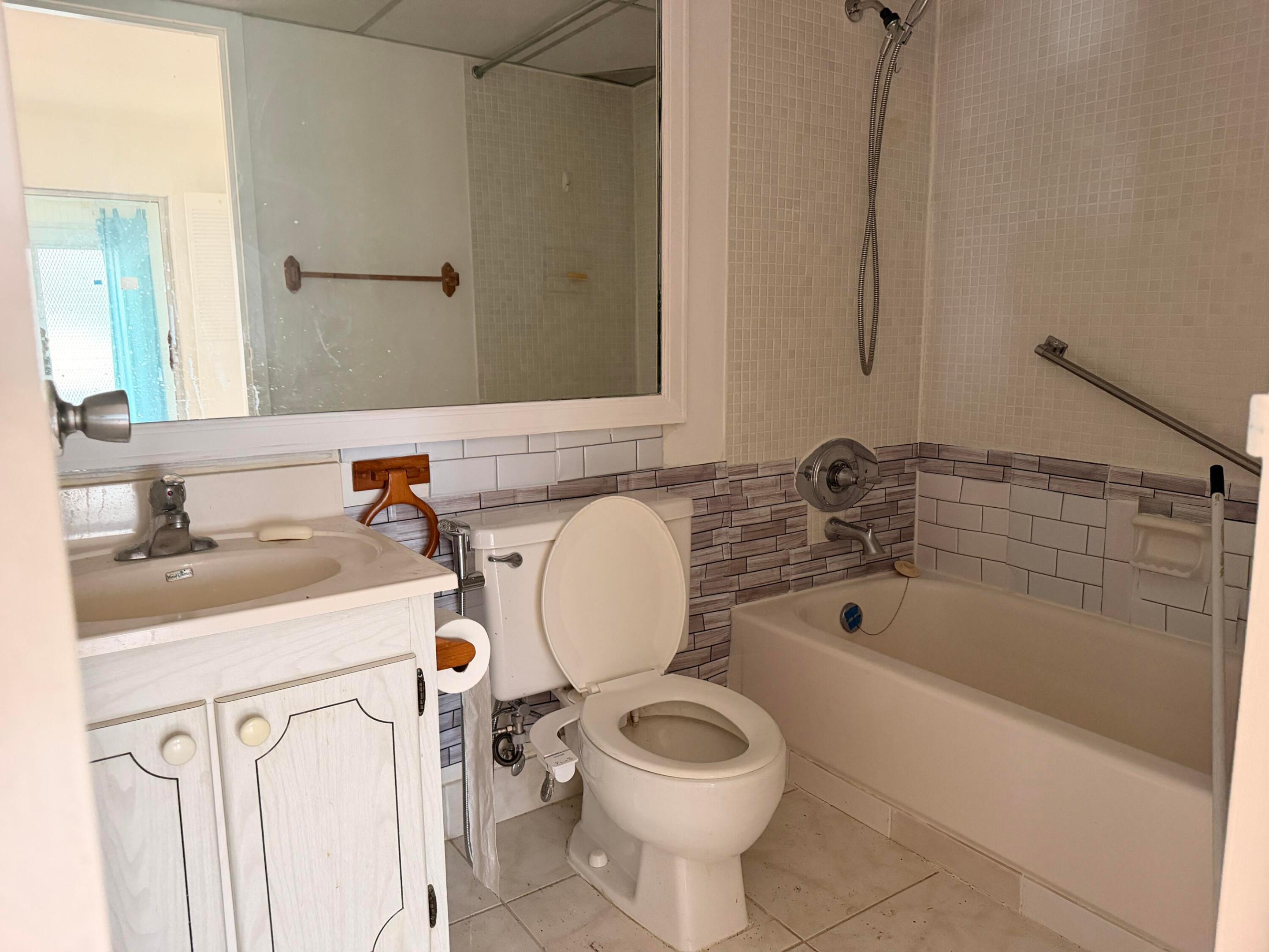 355 Brittany H Property Photo 6