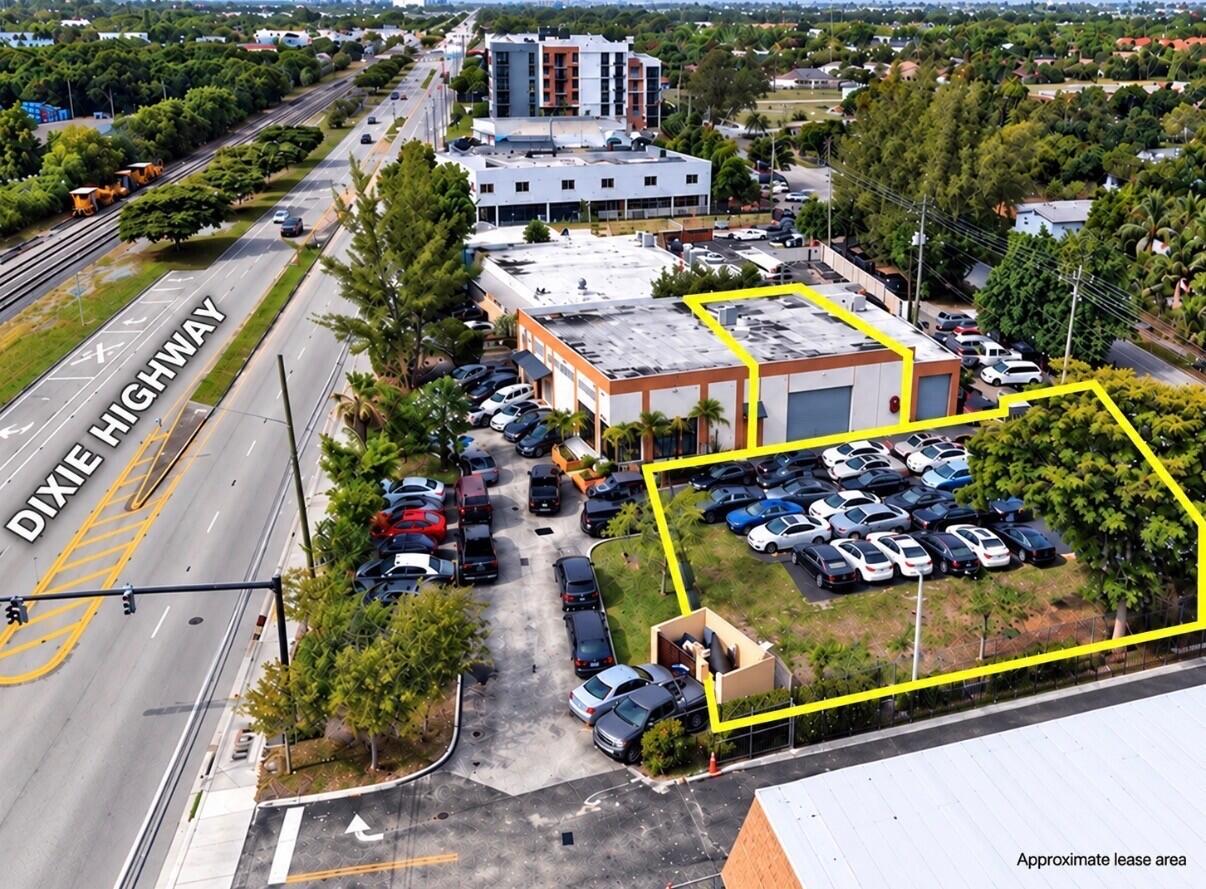 4071 N Dixie Highway Property Photo 1