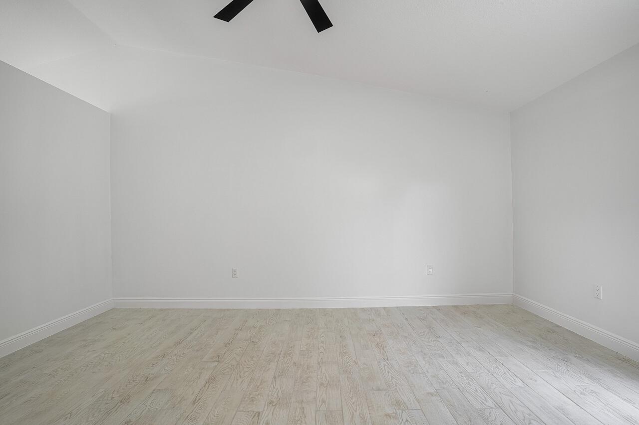 673 Cavern Terrace Property Photo 23