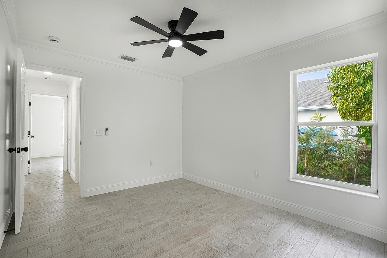 673 Cavern Terrace Property Photo 36